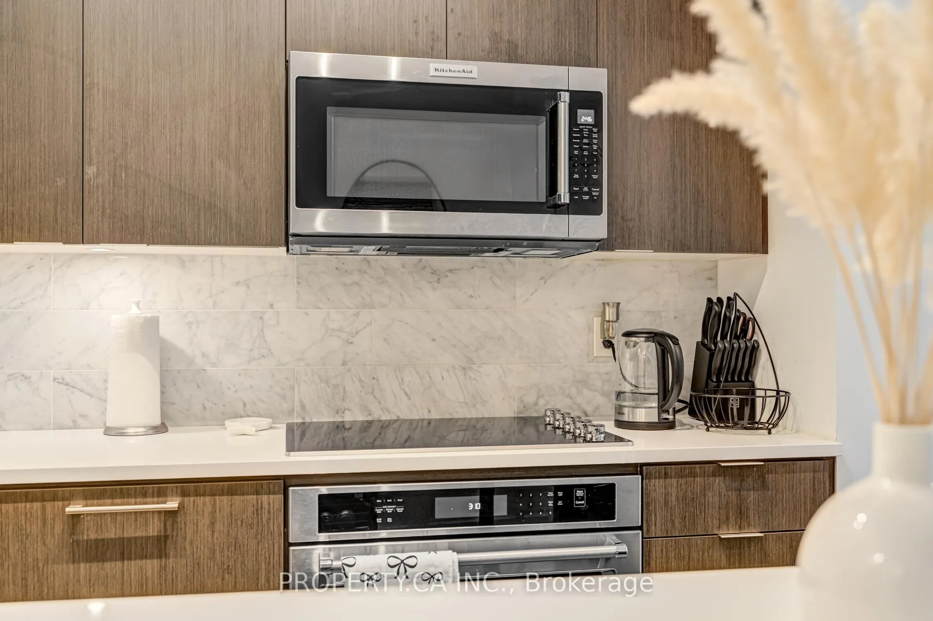Photo 4 of Unit 1008, 38 Iannuzzi Street, Toronto, Waterfront Communities — HOMEH