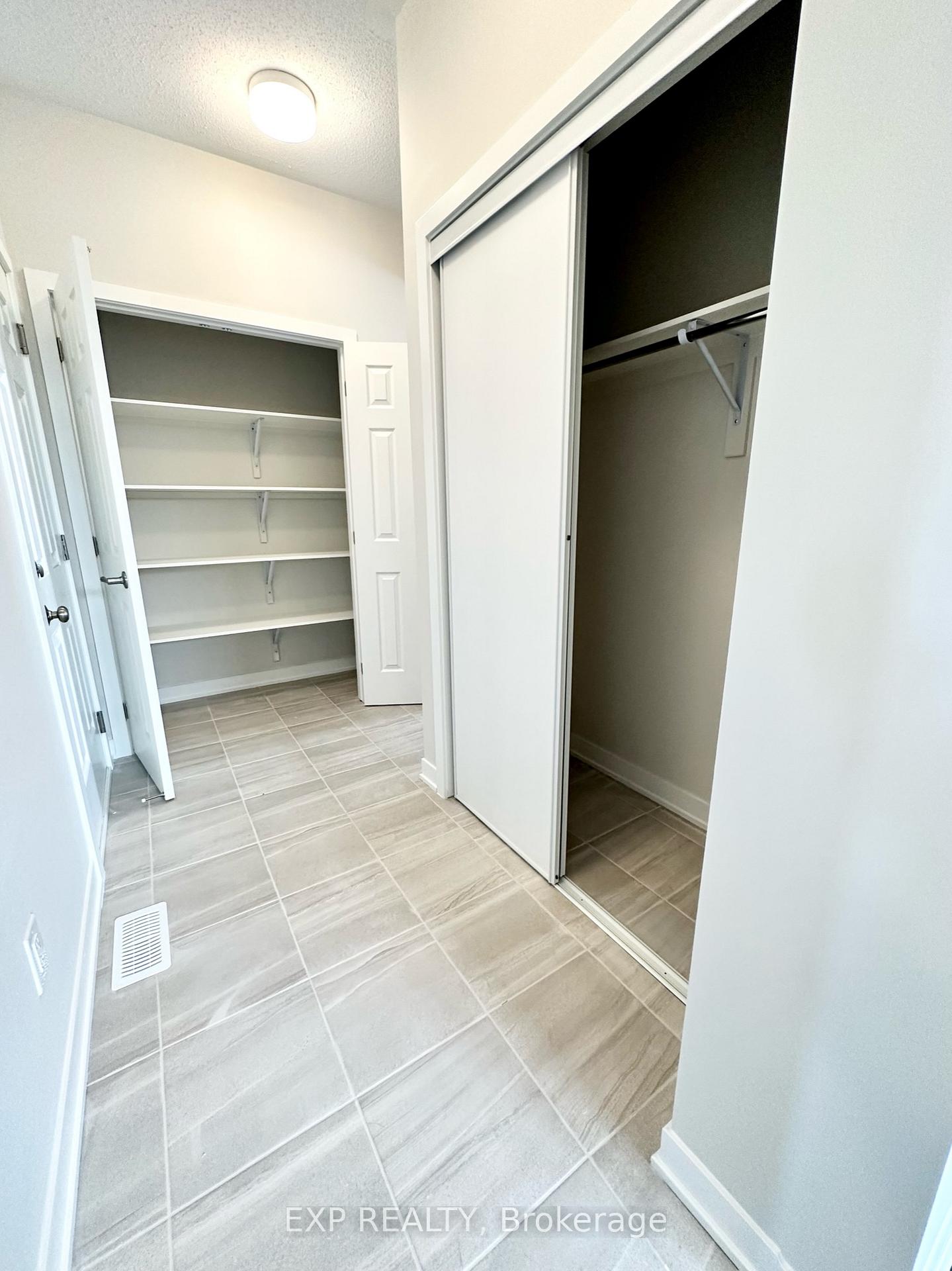 Photo 18 of 2433 Watercolours Way, Ottawa, Barrhaven - Half Moon Bay — HOMEH