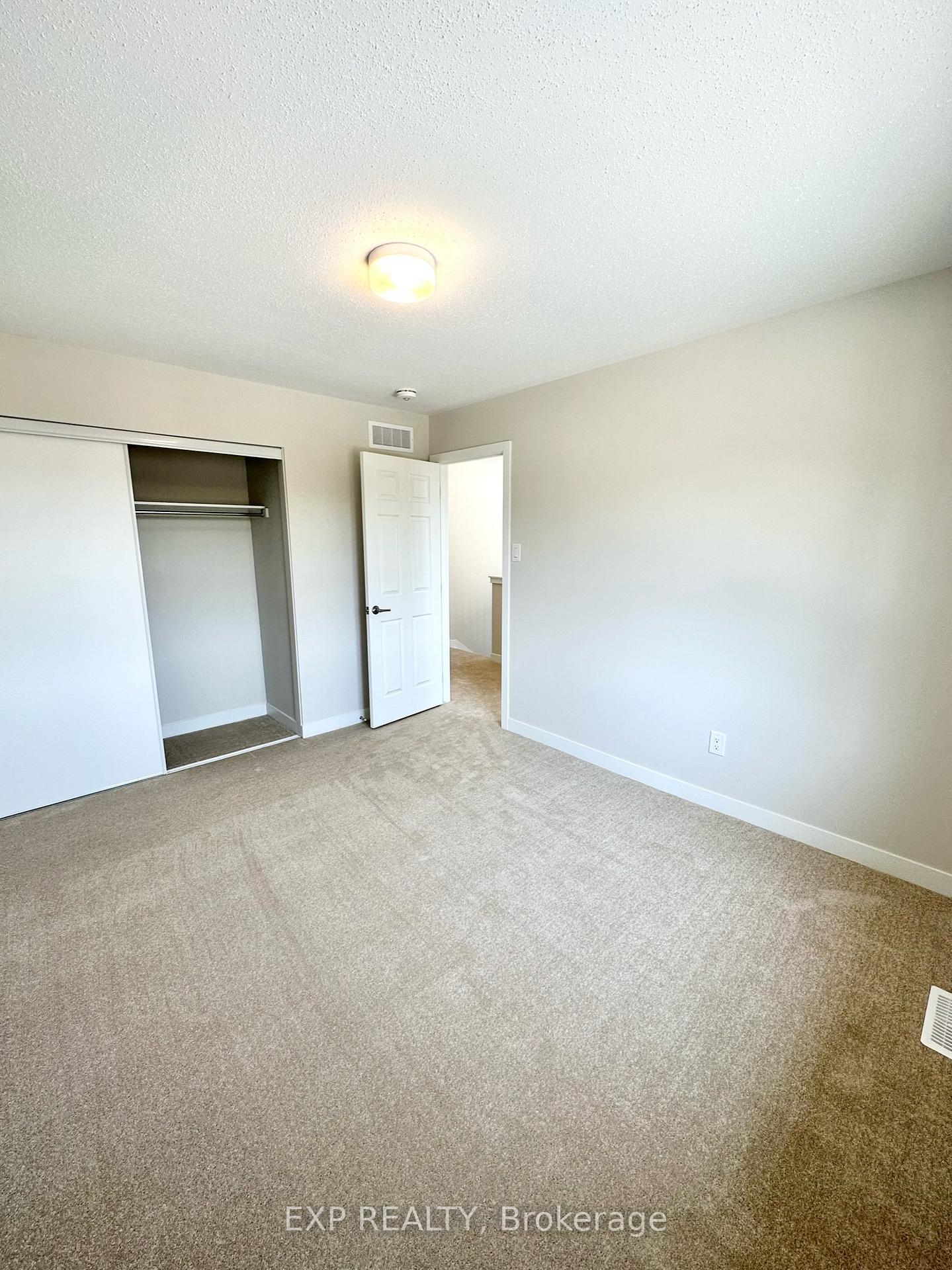 Photo 20 of 2433 Watercolours Way, Ottawa, Barrhaven - Half Moon Bay — HOMEH