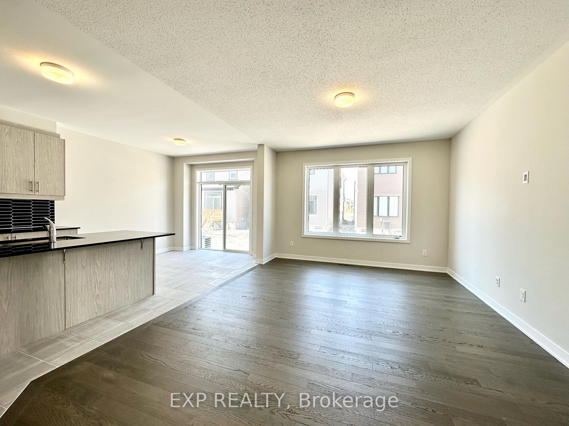Photo 21 of 2433 Watercolours Way, Ottawa, Barrhaven - Half Moon Bay — HOMEH