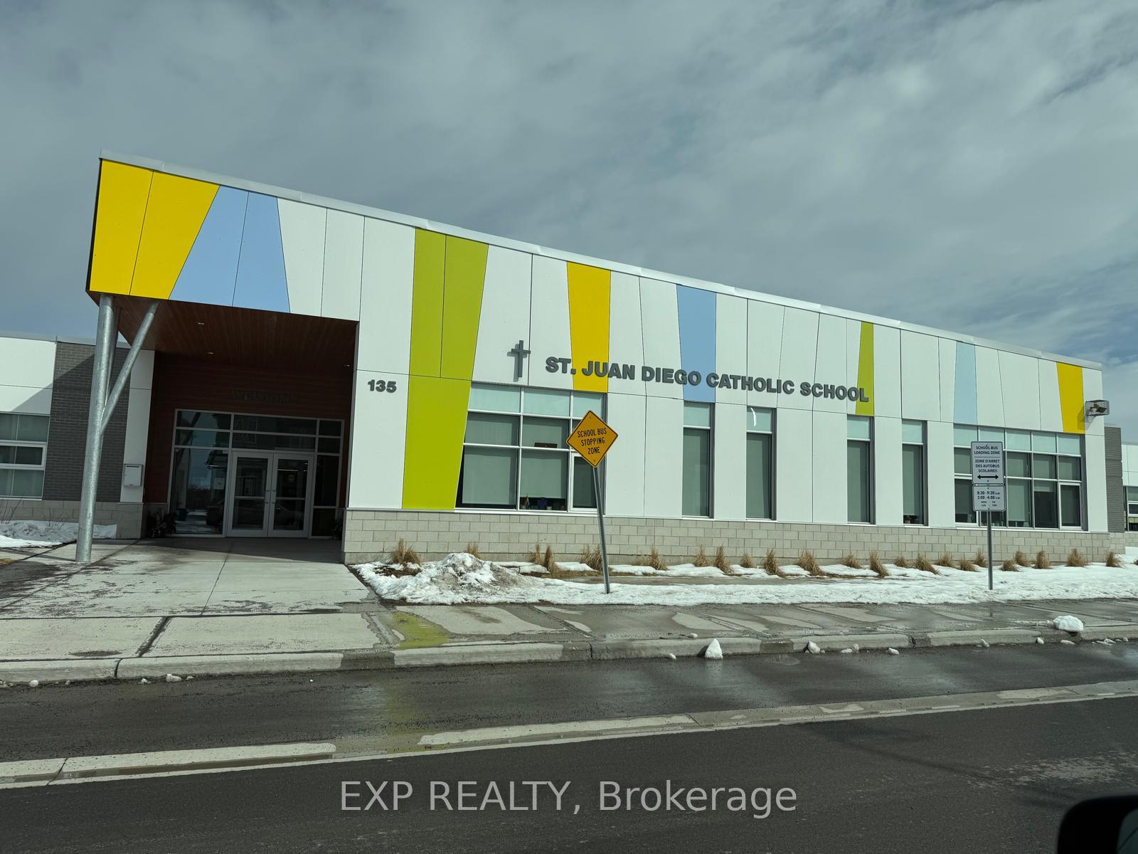 Photo 33 of 2433 Watercolours Way, Ottawa, Barrhaven - Half Moon Bay — HOMEH