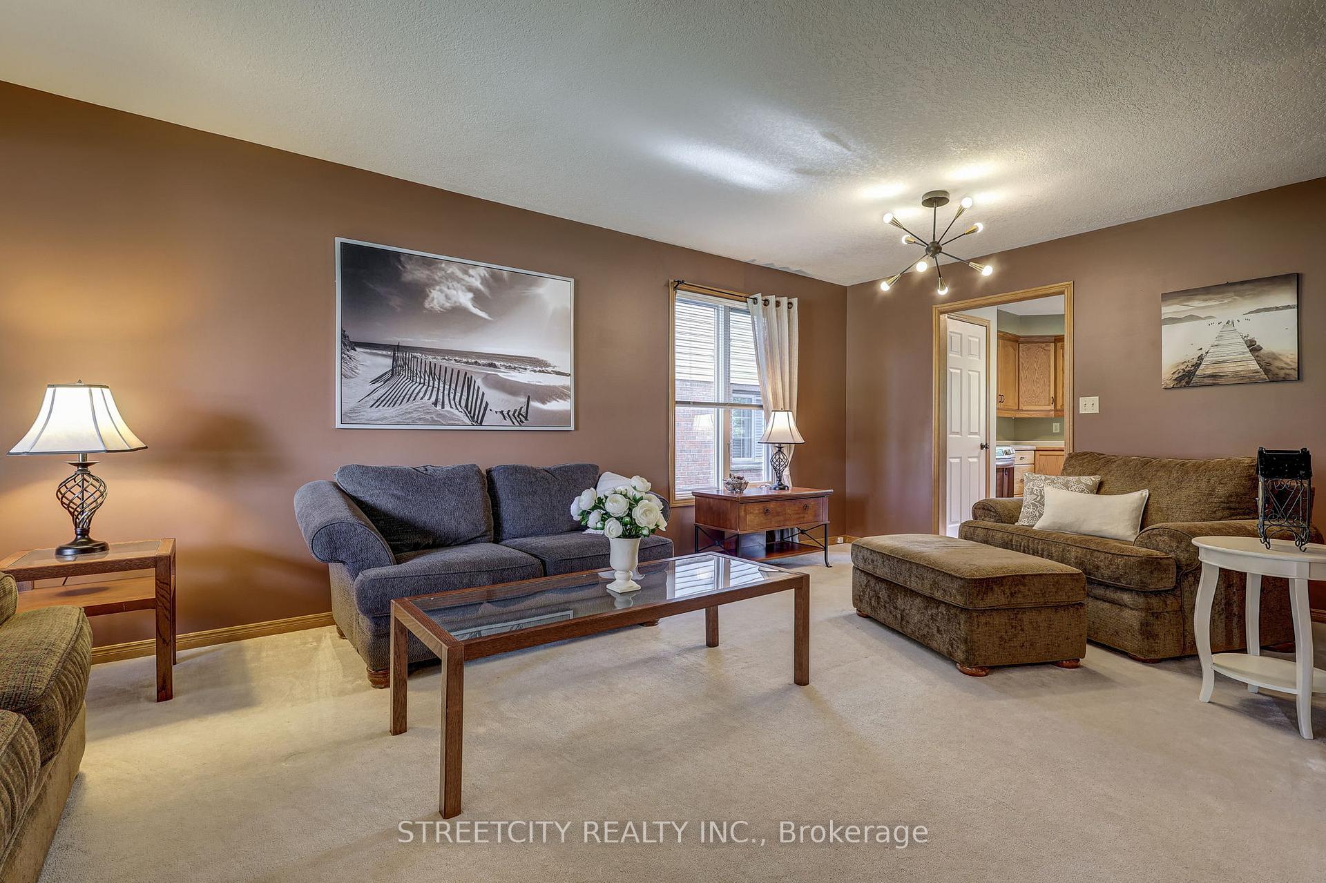 Photo 7 of 10 Timberlane Crescent, Central Elgin, Rural Central Elgin — HOMEH