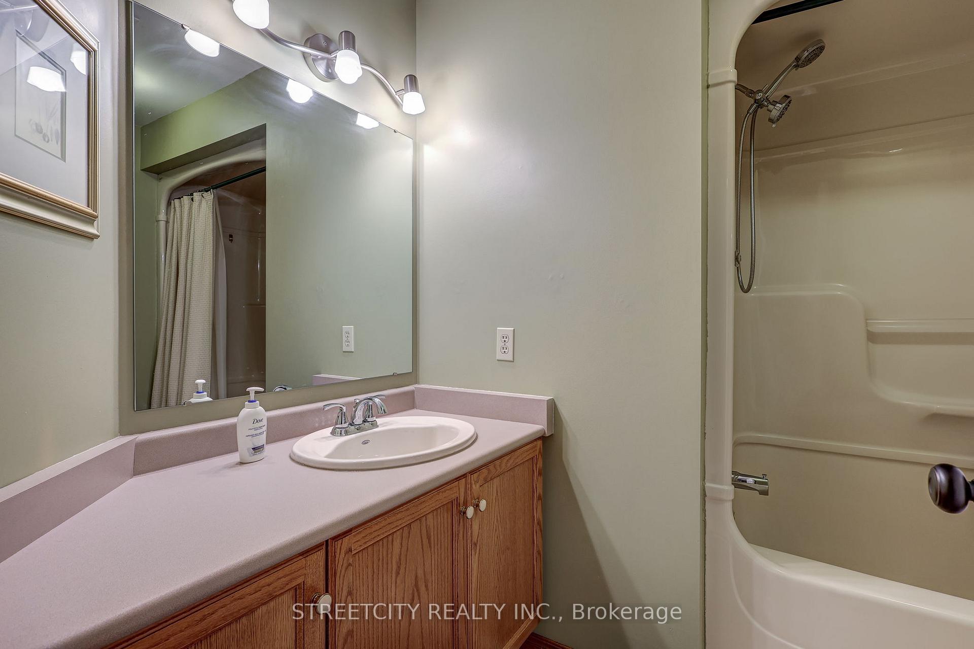 Photo 25 of 10 Timberlane Crescent, Central Elgin, Rural Central Elgin — HOMEH