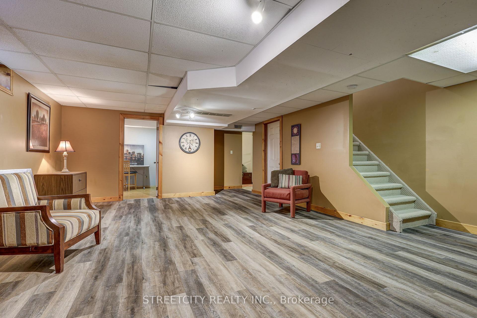Photo 35 of 10 Timberlane Crescent, Central Elgin, Rural Central Elgin — HOMEH