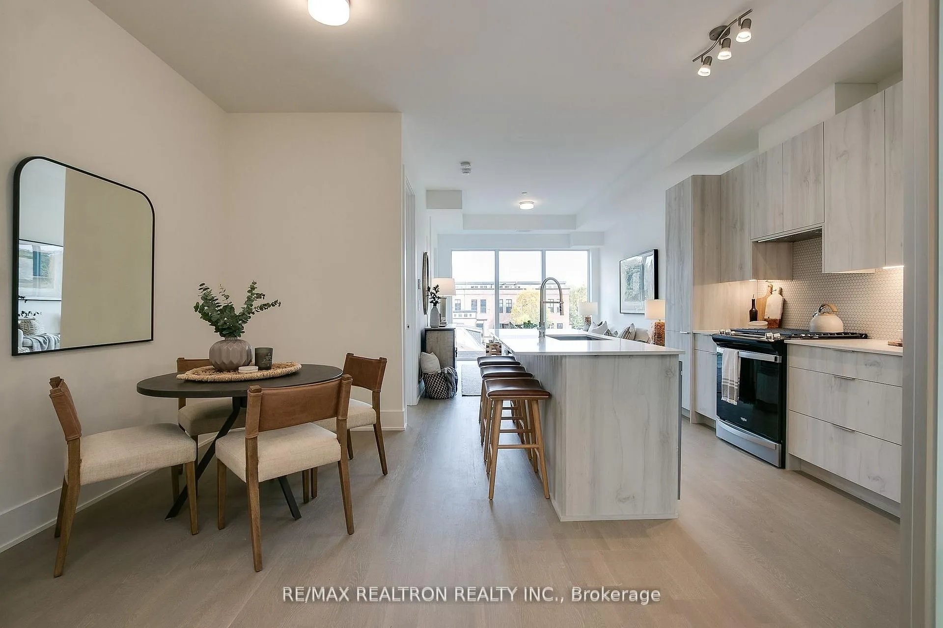 Photo 3 of Unit 404, 495 Logan Avenue, Toronto, North Riverdale — HOMEH