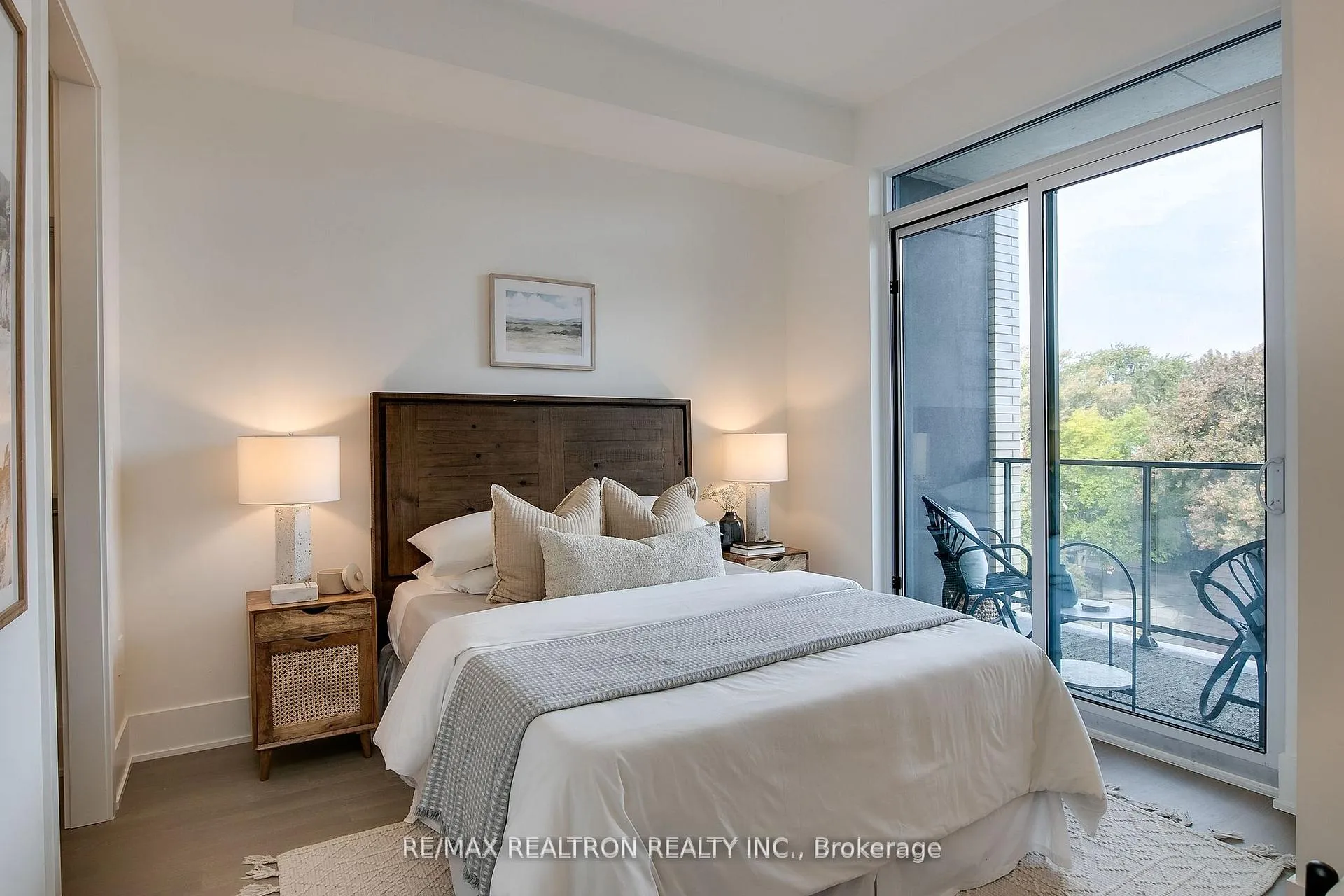 Photo 12 of Unit 404, 495 Logan Avenue, Toronto, North Riverdale — HOMEH