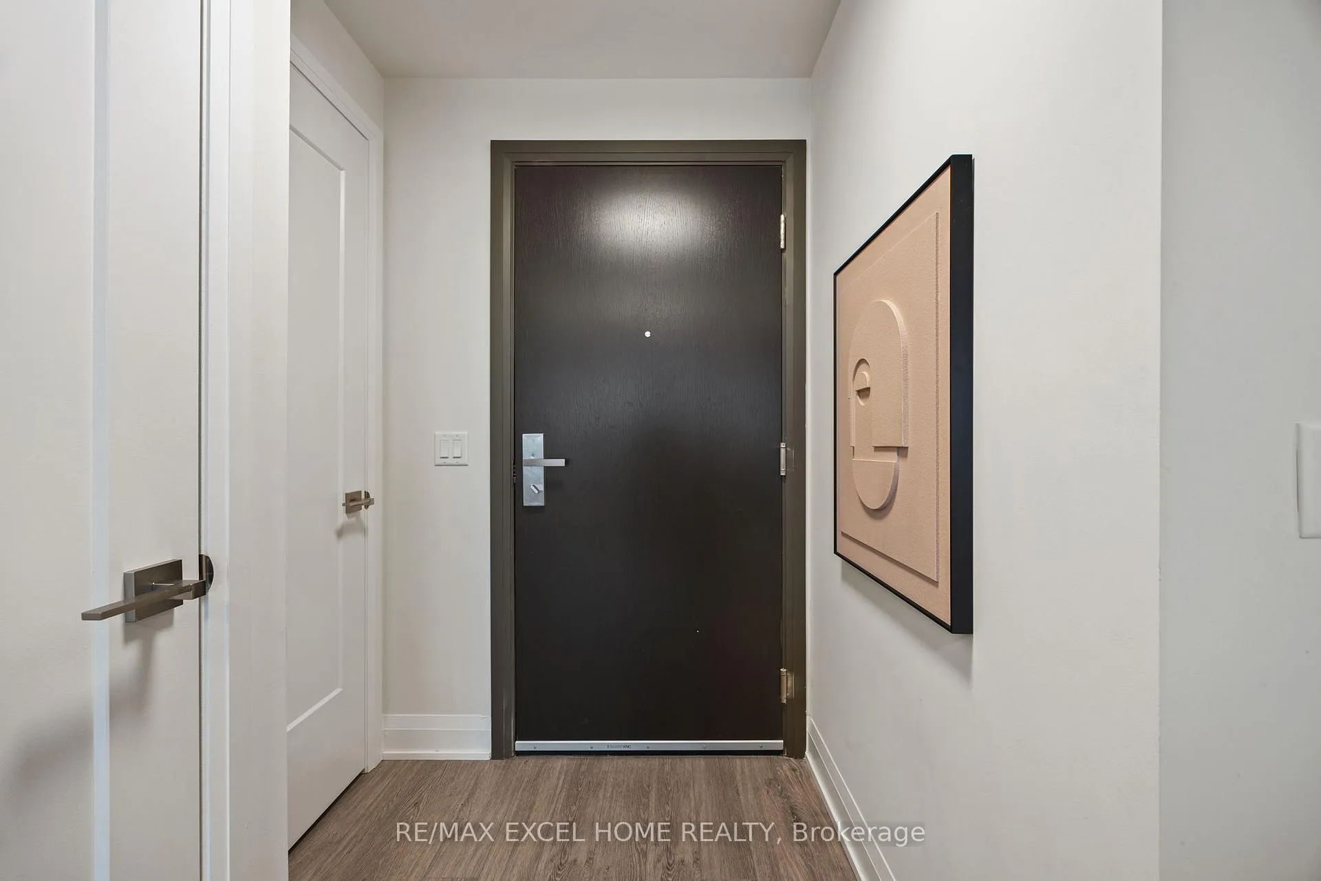 Photo 3 of Unit 3603, 8 Water Walk Drive, Markham, Unionville — HOMEH