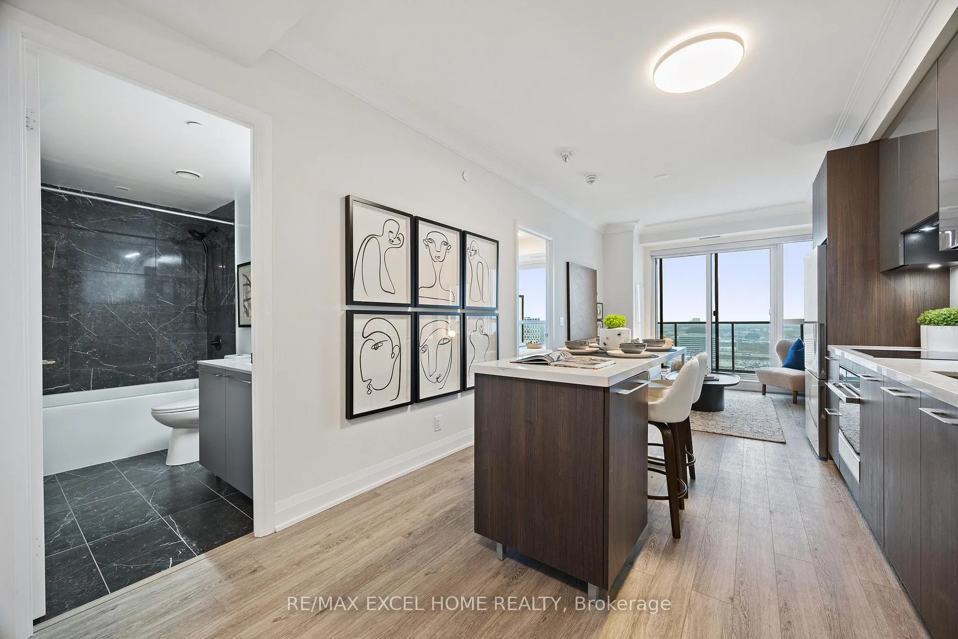 Photo 4 of Unit 3603, 8 Water Walk Drive, Markham, Unionville — HOMEH