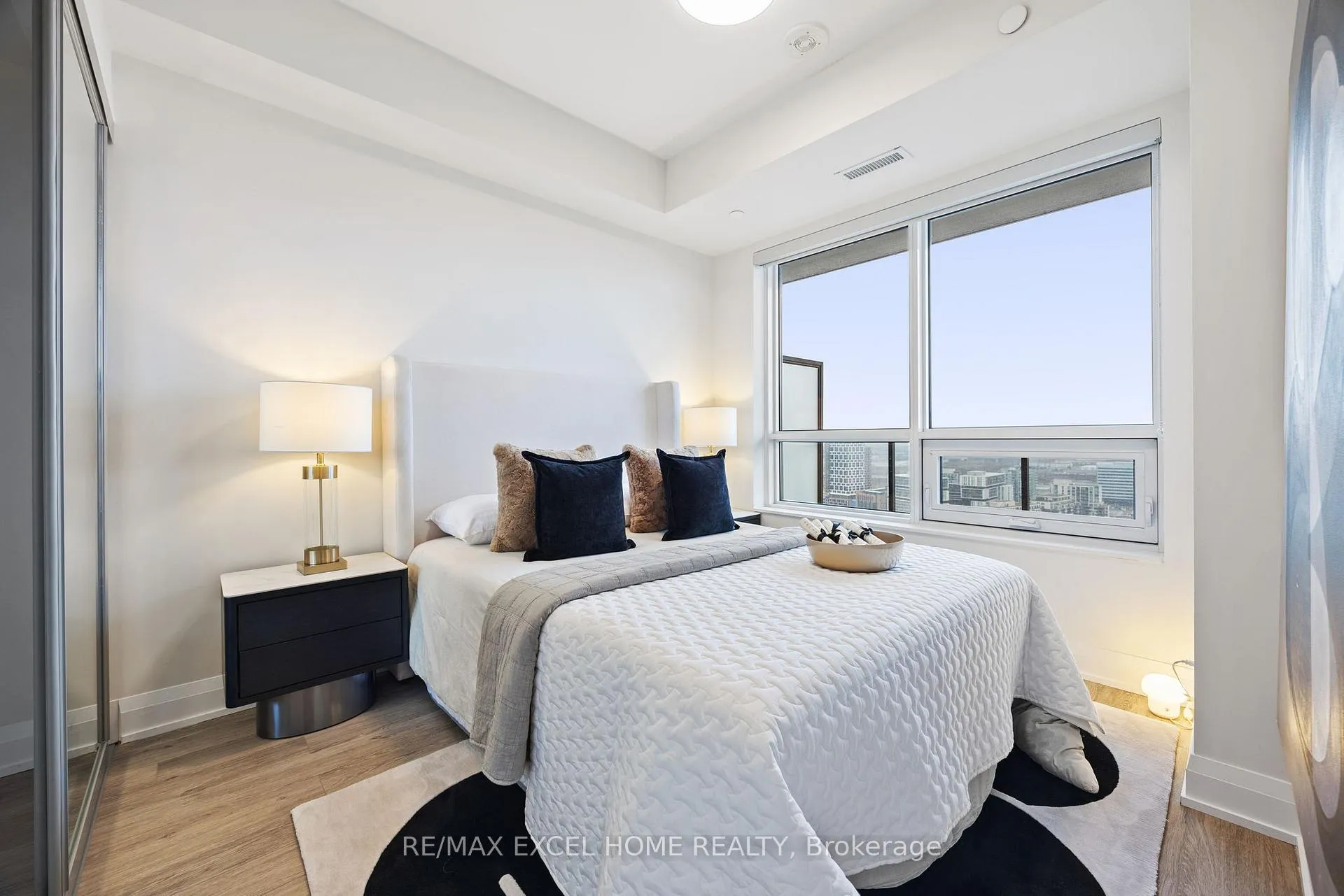 Photo 16 of Unit 3603, 8 Water Walk Drive, Markham, Unionville — HOMEH