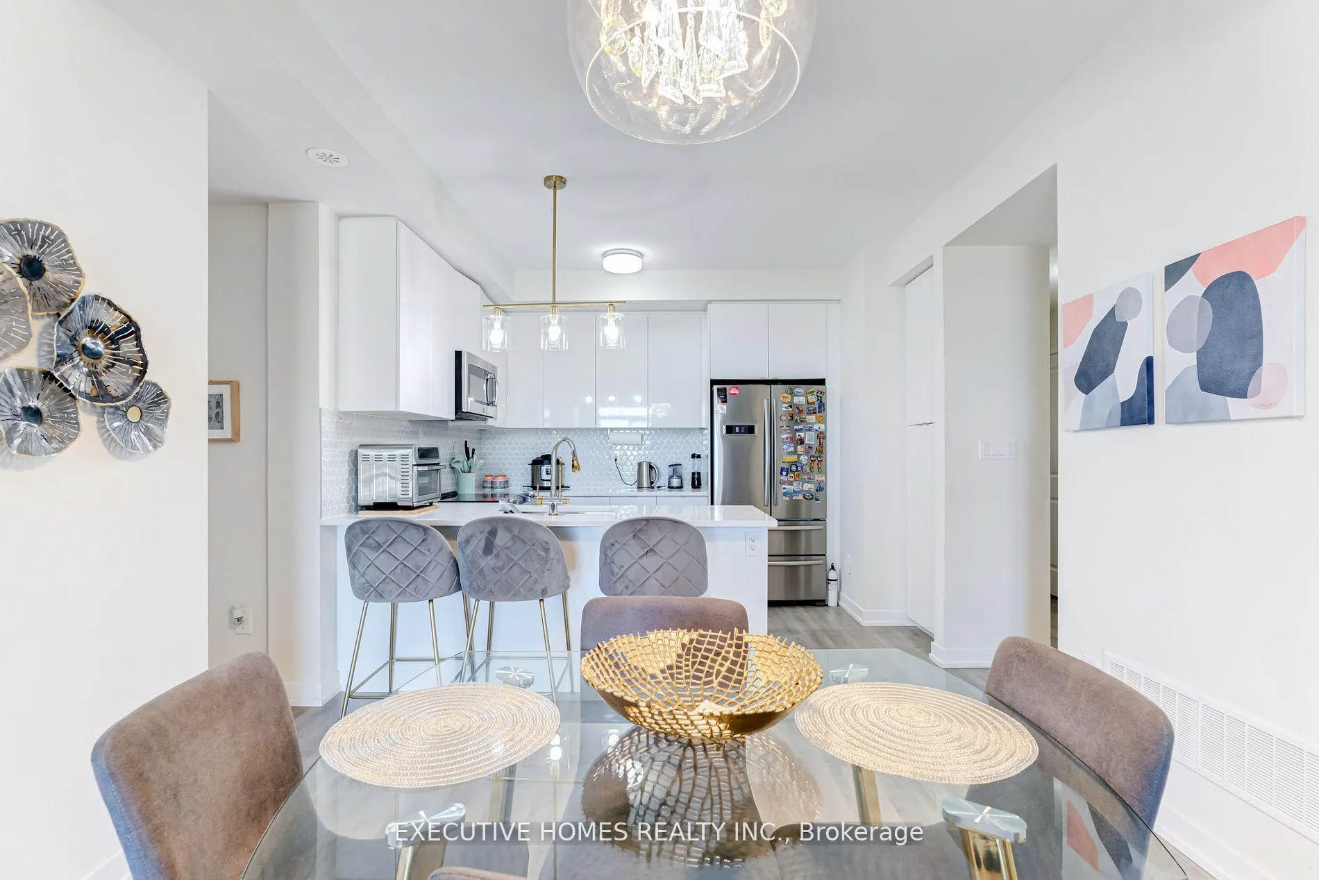Photo 7 of Unit 407, 2550 Castlegate Crossing, Pickering, Duffin Heights — HOMEH