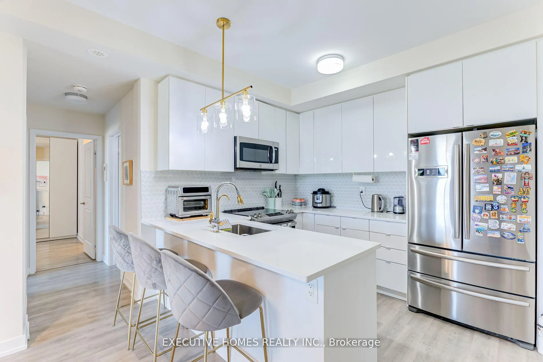 Photo 8 of Unit 407, 2550 Castlegate Crossing, Pickering, Duffin Heights — HOMEH