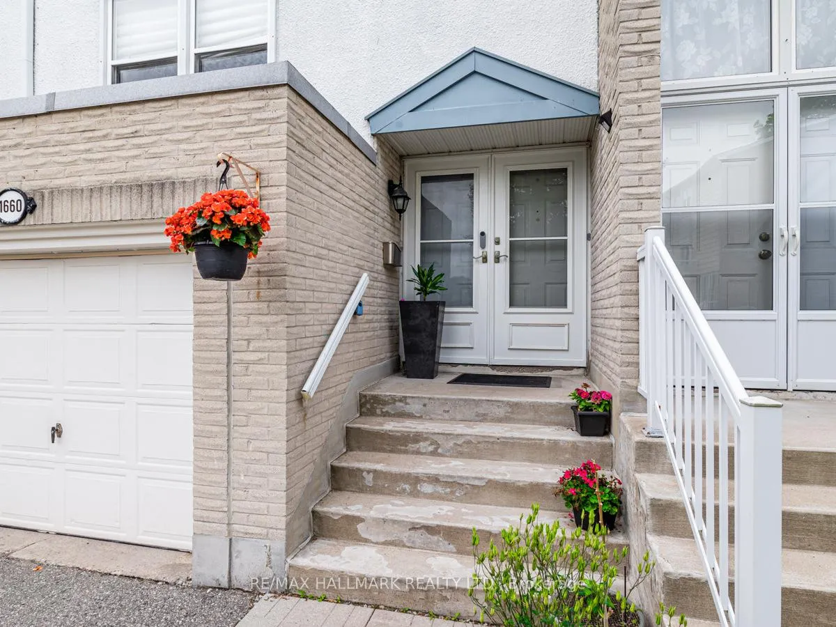Photo 4 of 1660 John Street, Markham, Bayview Fairway-Bayview Country Club Estates — HOMEH