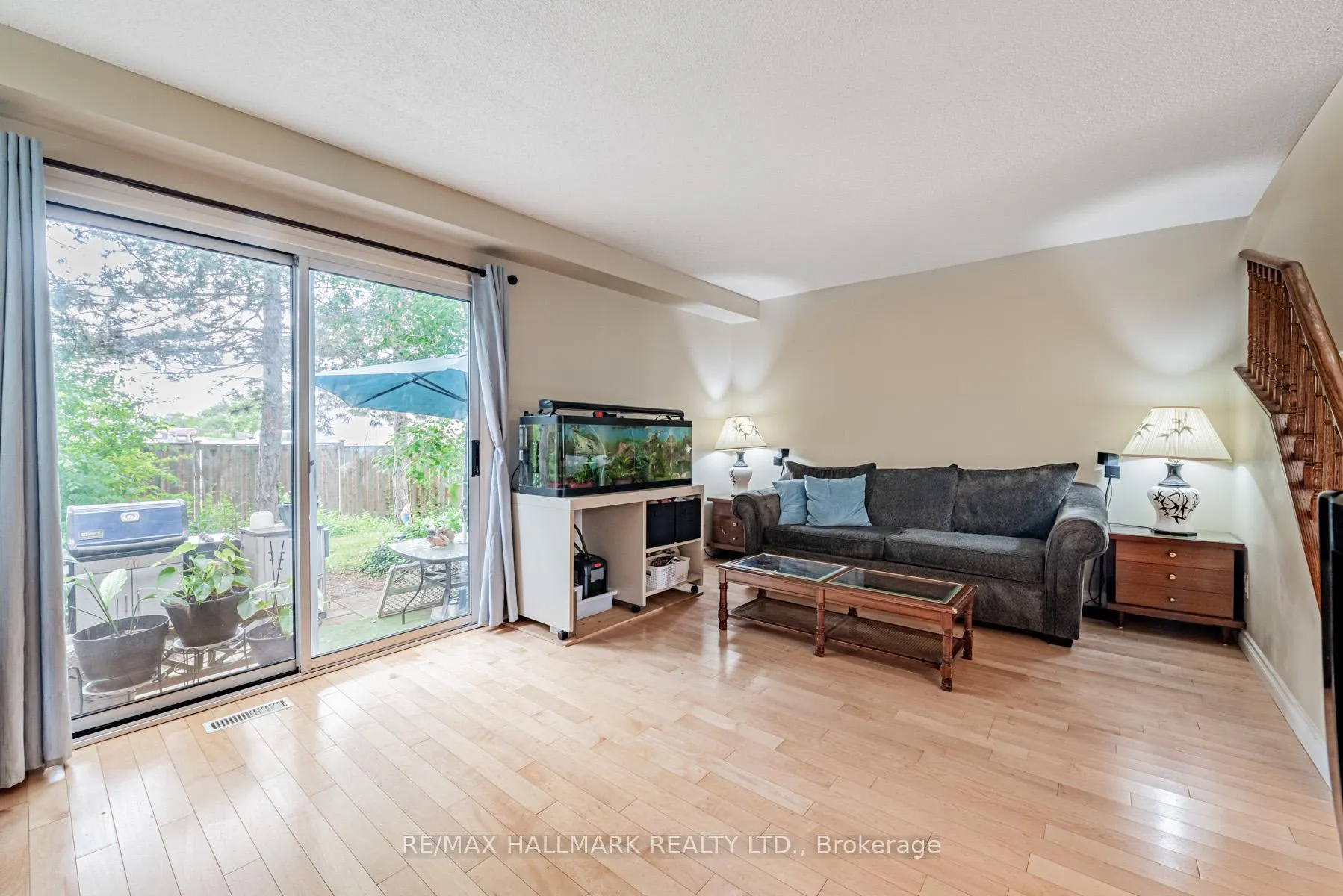 Photo 12 of 1660 John Street, Markham, Bayview Fairway-Bayview Country Club Estates — HOMEH