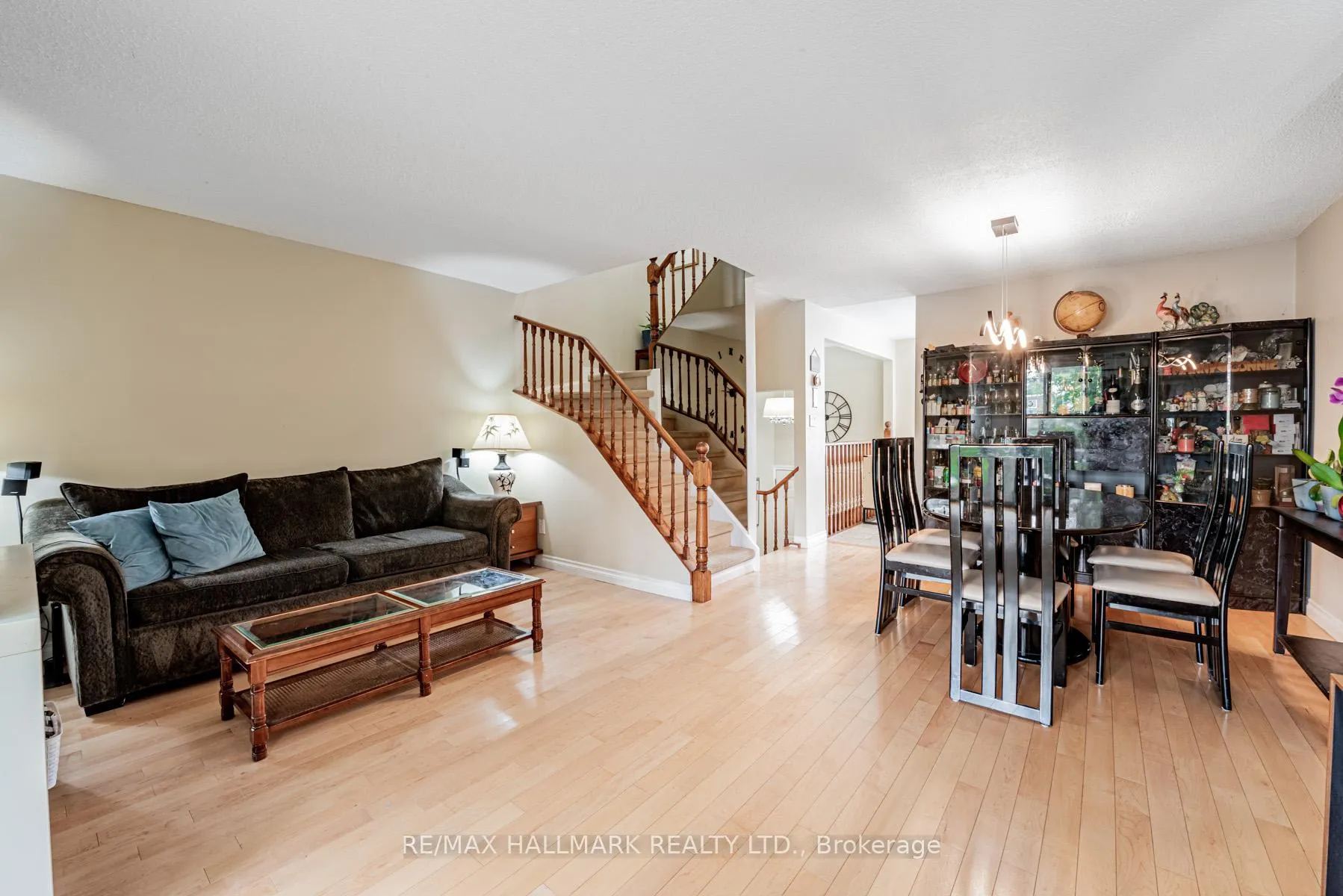 Photo 13 of 1660 John Street, Markham, Bayview Fairway-Bayview Country Club Estates — HOMEH