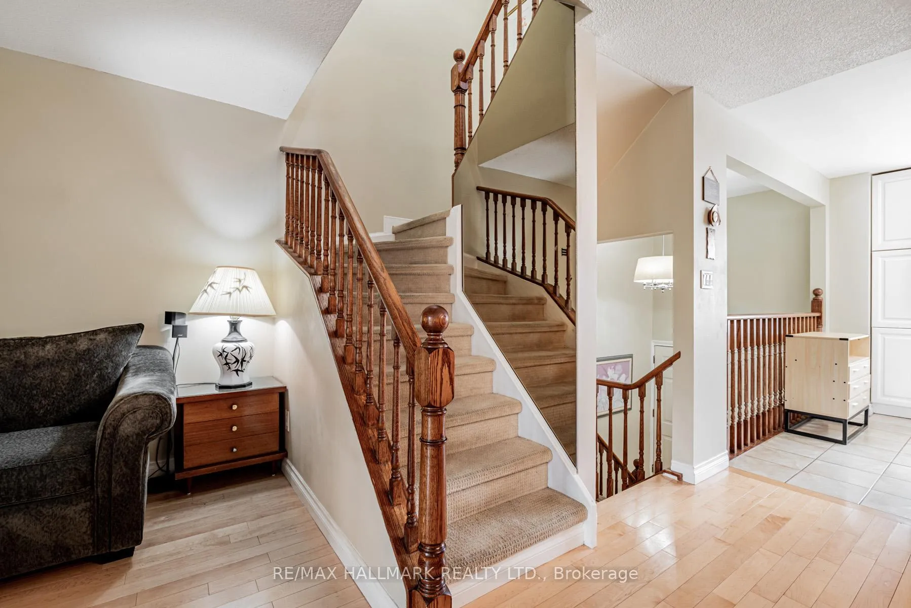 Photo 17 of 1660 John Street, Markham, Bayview Fairway-Bayview Country Club Estates — HOMEH