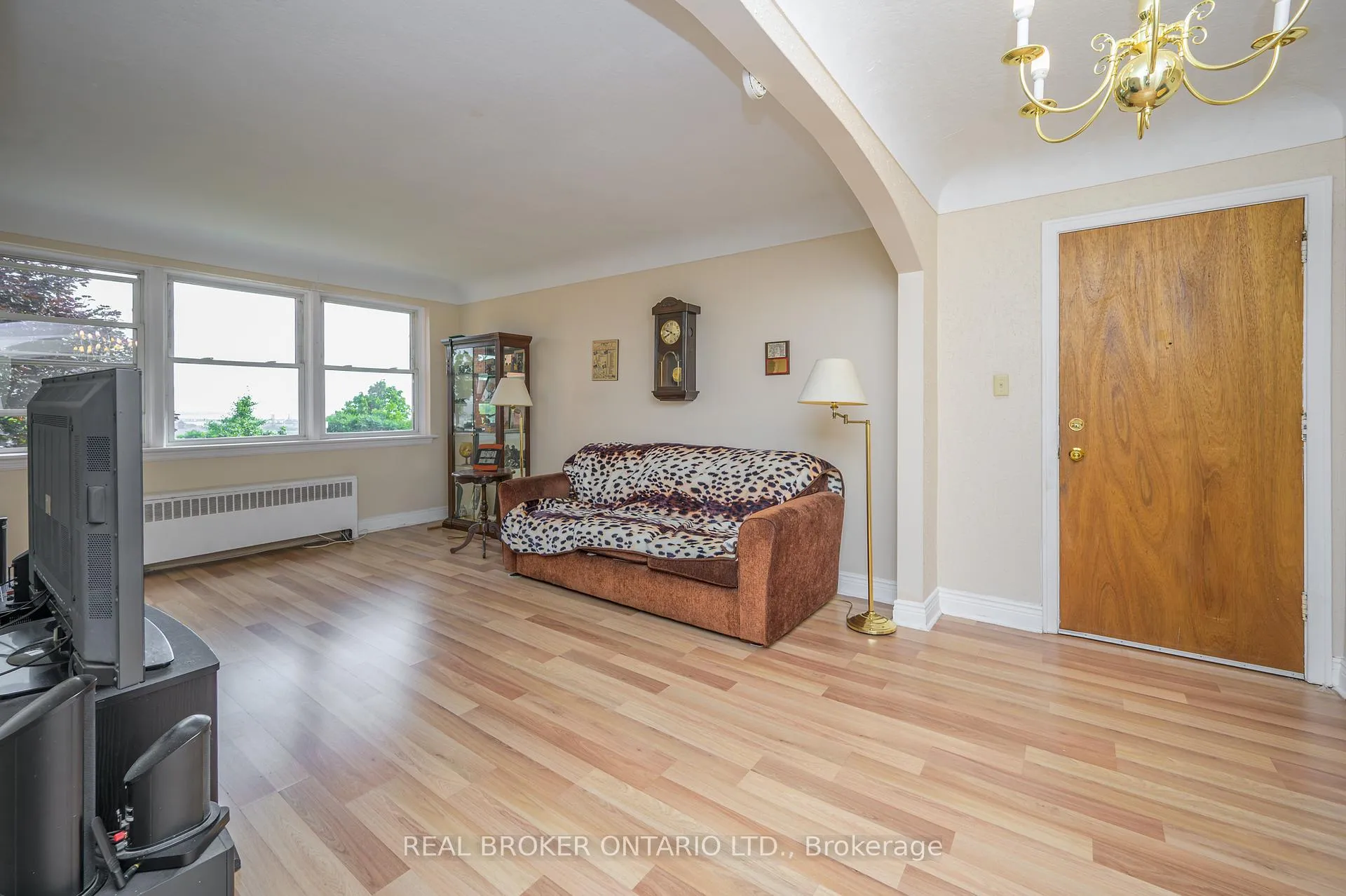 Photo 8 of 5 East 36TH Street, Hamilton, Raleigh — HOMEH
