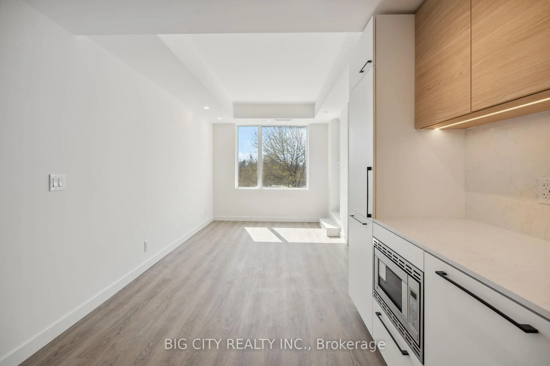 Photo 9 of Unit 319, 1050 Eastern Avenue, Toronto, The Beaches — HOMEH