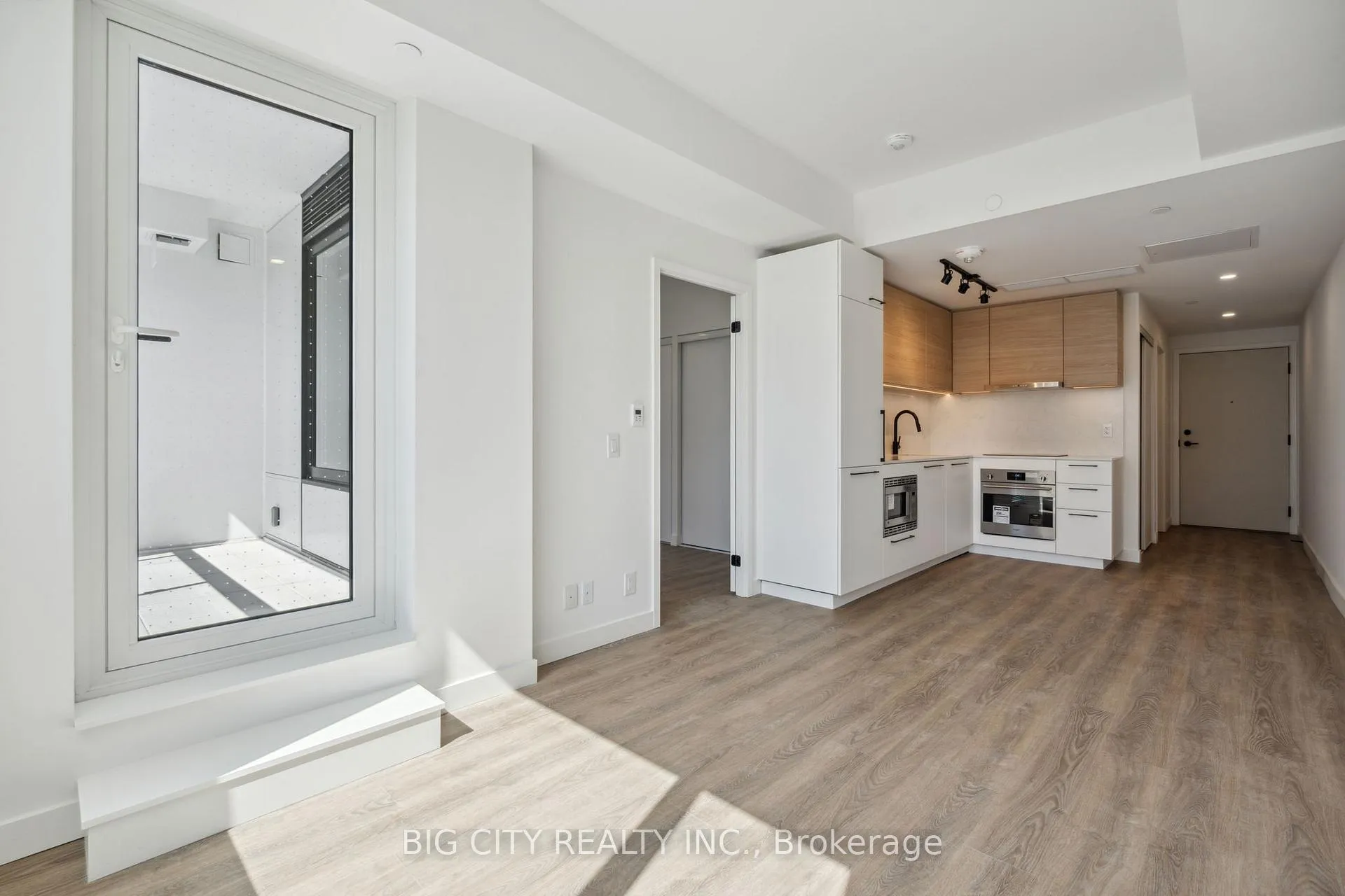 Photo 12 of Unit 319, 1050 Eastern Avenue, Toronto, The Beaches — HOMEH