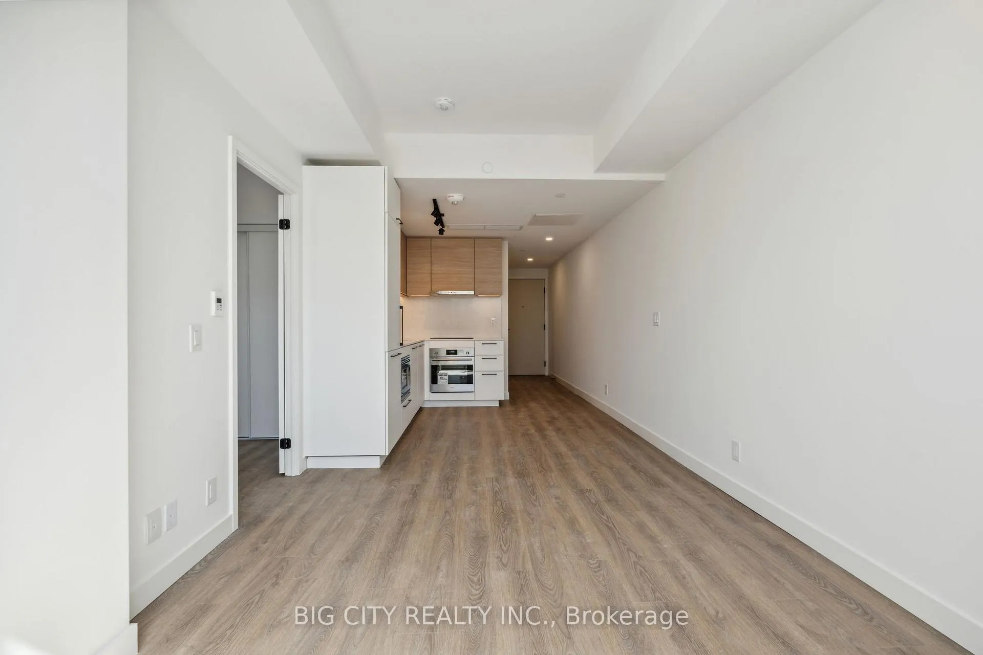 Photo 13 of Unit 319, 1050 Eastern Avenue, Toronto, The Beaches — HOMEH