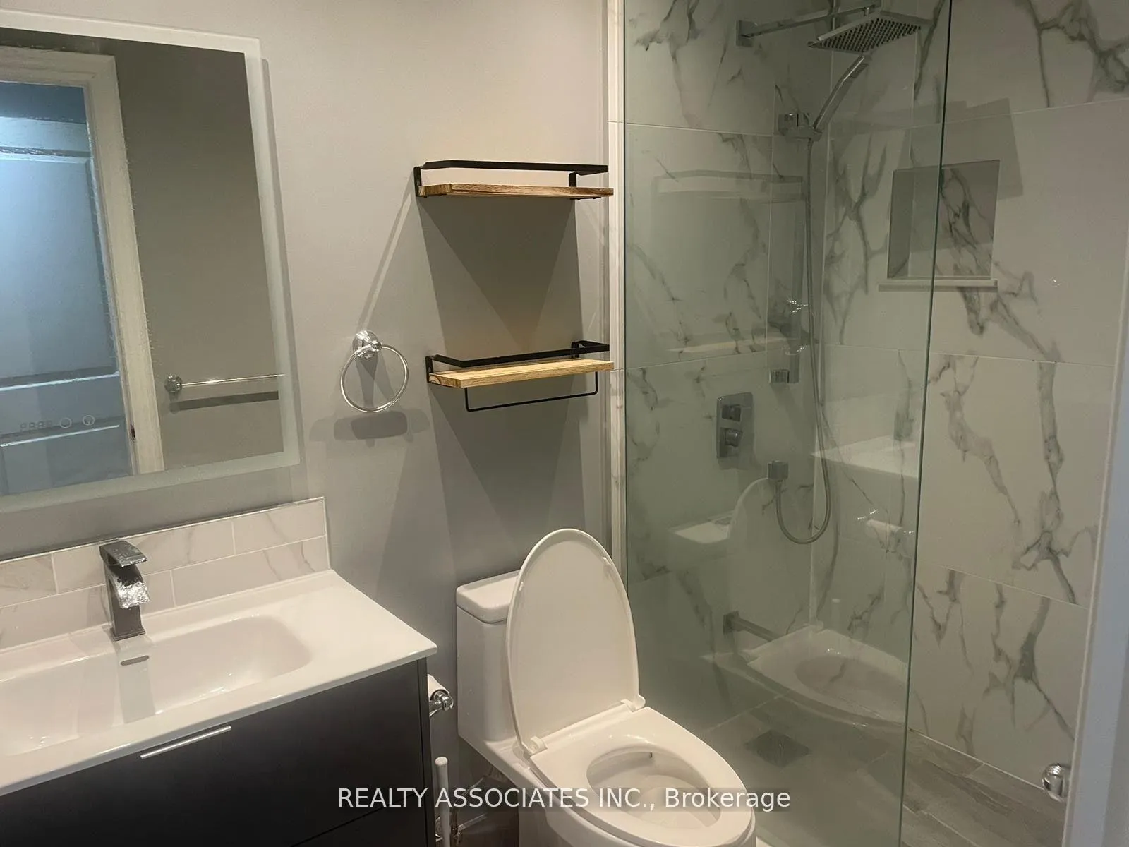 Photo 6 of Unit 1110, 88 Times Avenue, Markham, Commerce Valley — HOMEH