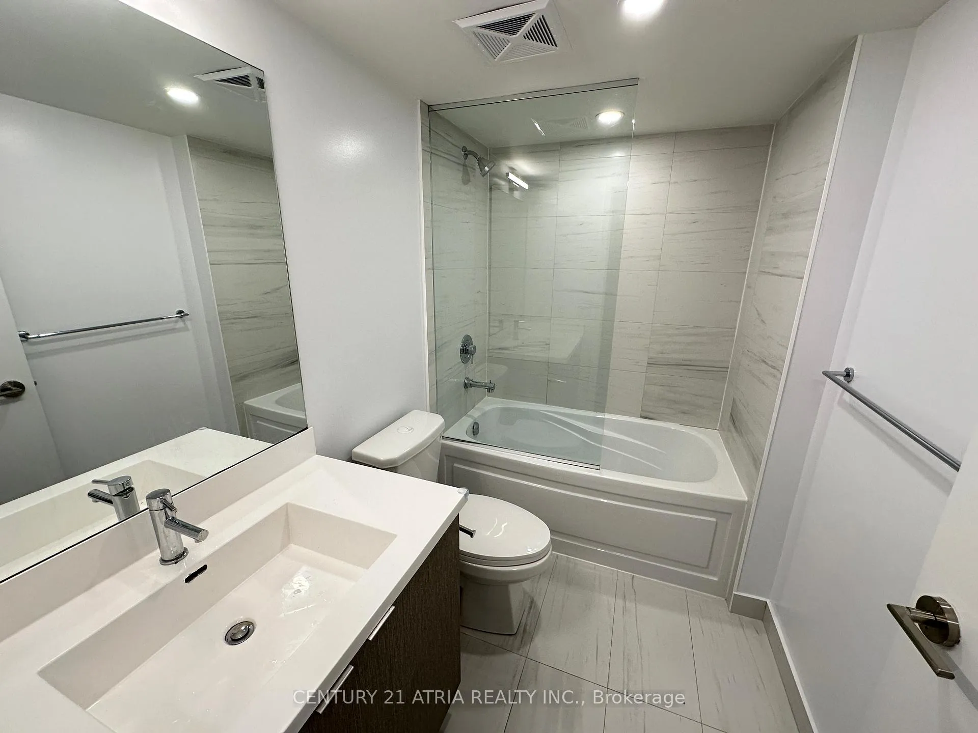 Photo 10 of Unit 1801, 219 Dundas Street E, Toronto, Church-Yonge Corridor — HOMEH