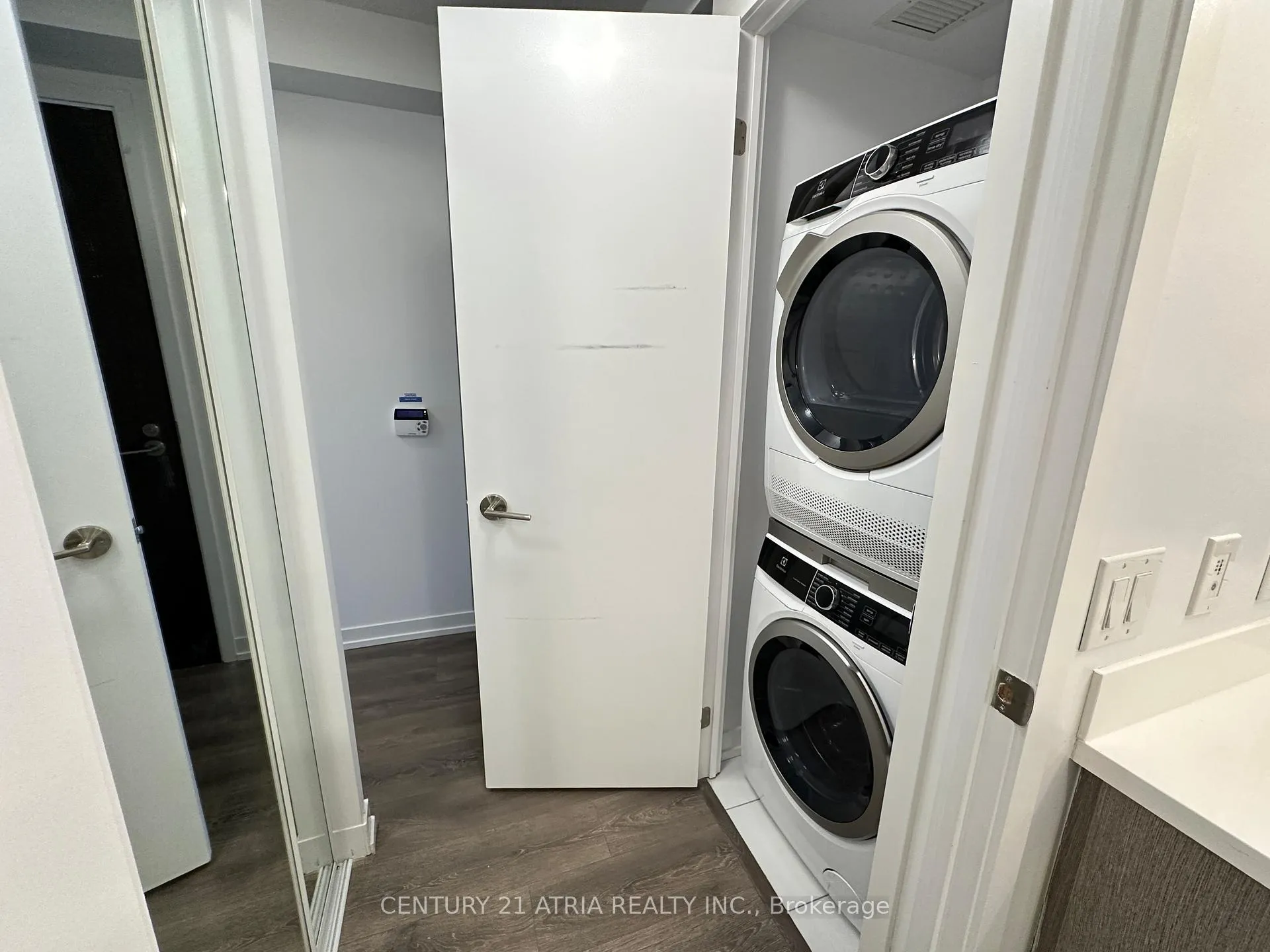 Photo 12 of Unit 1801, 219 Dundas Street E, Toronto, Church-Yonge Corridor — HOMEH