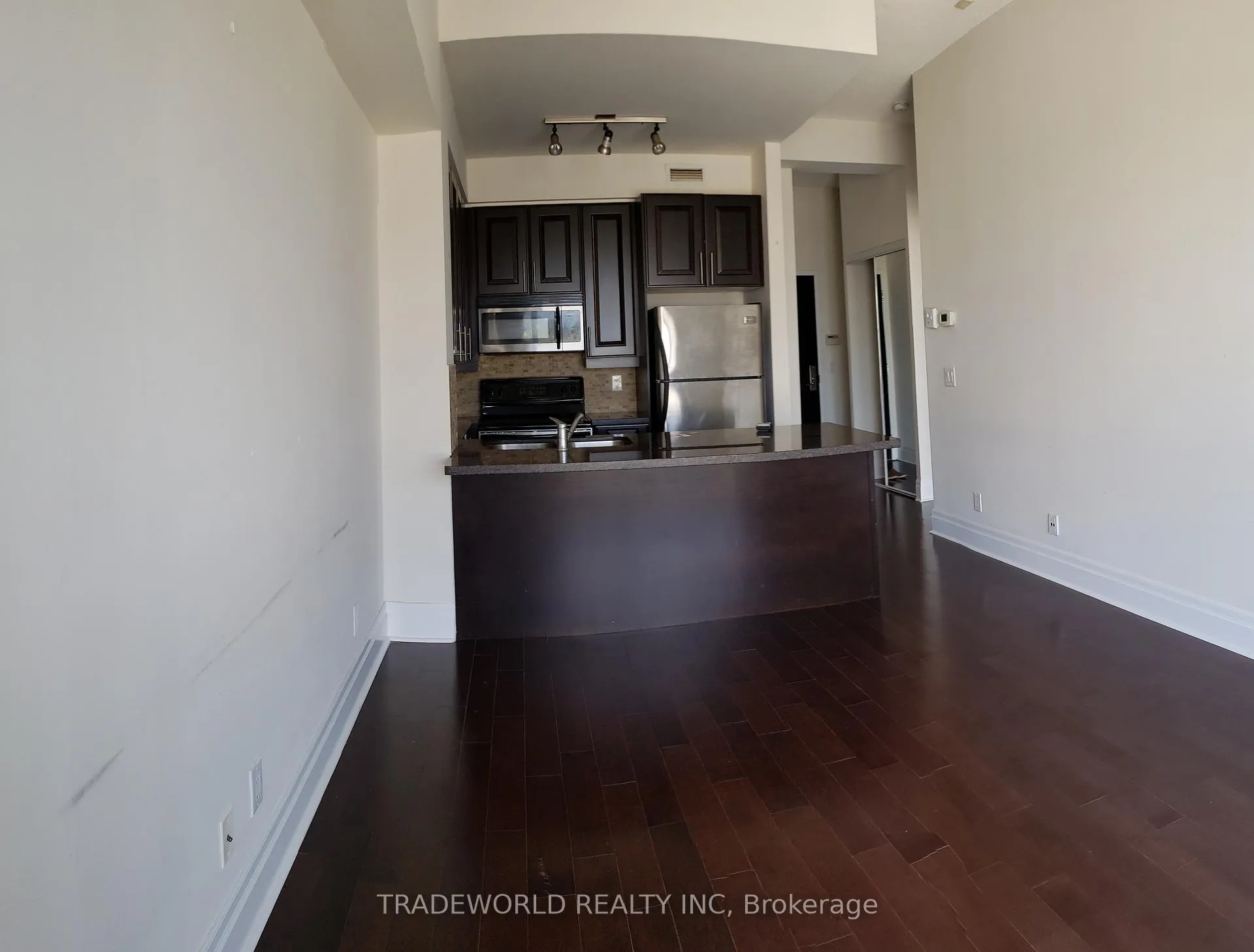 Photo 3 of Unit 719, 39 Upper Duke Crescent, Markham, Unionville — HOMEH