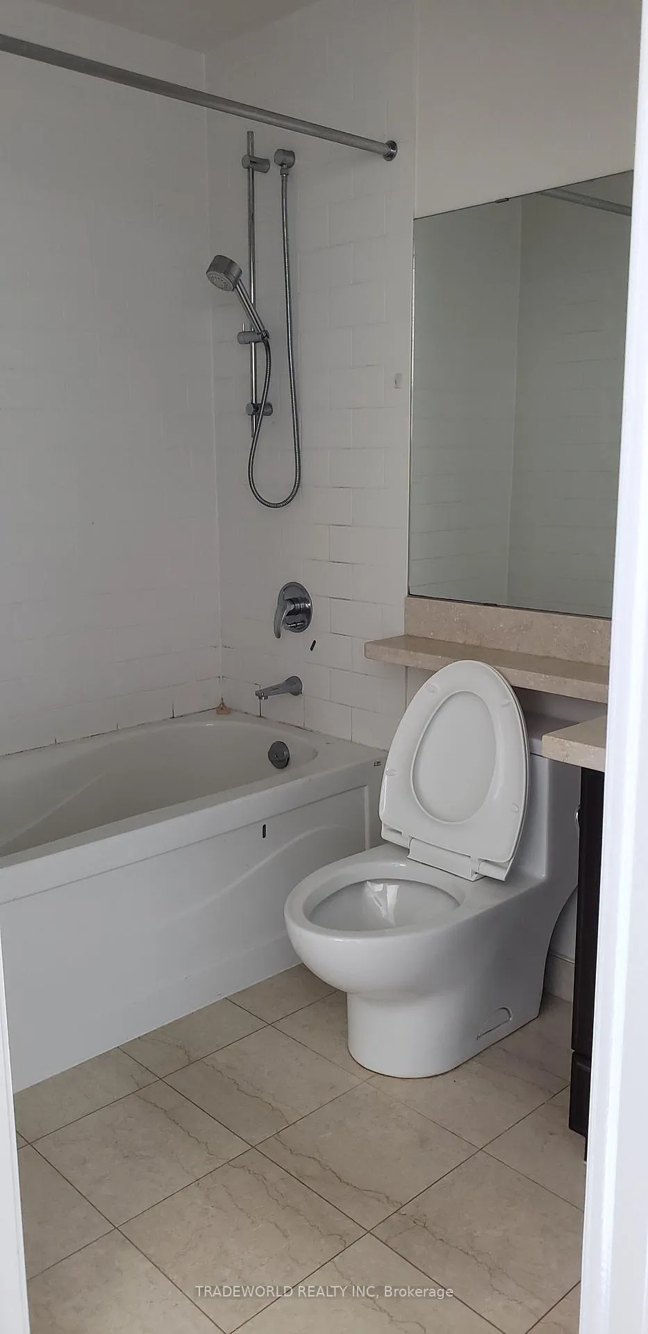 Photo 9 of Unit 719, 39 Upper Duke Crescent, Markham, Unionville — HOMEH