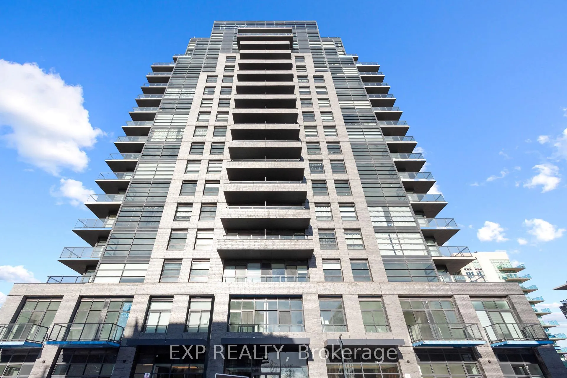 Front of Unit 502A, 1606 Charles Street