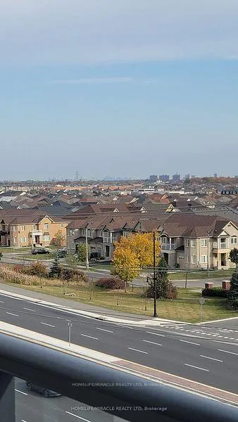 Photo 8 of Unit 510, 10 Lagerfeld Drive, Brampton, Brampton West — HOMEH