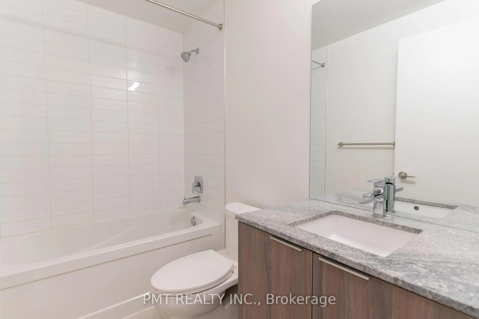 Photo 9 of Unit 913, 158 Front Street E, Toronto, Moss Park — HOMEH