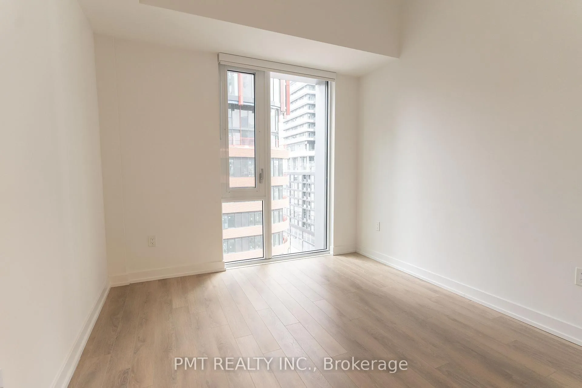 Photo 14 of Unit 913, 158 Front Street E, Toronto, Moss Park — HOMEH