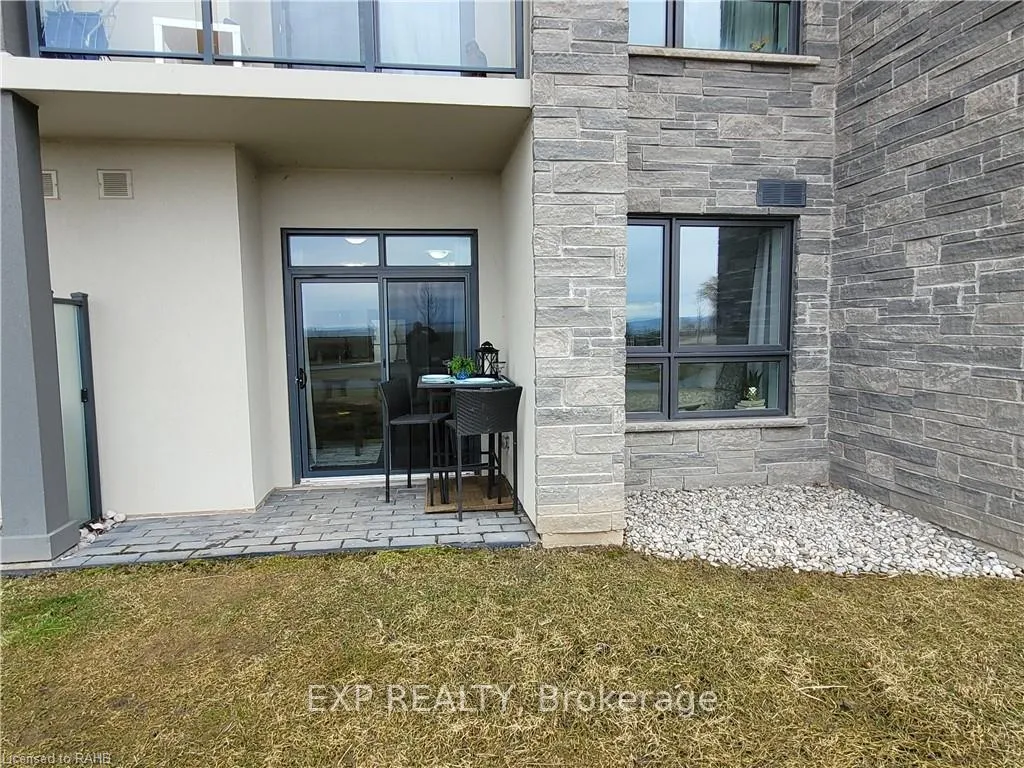Photo 15 of Unit 106, 101 Shoreview Place, Hamilton, Stoney Creek — HOMEH