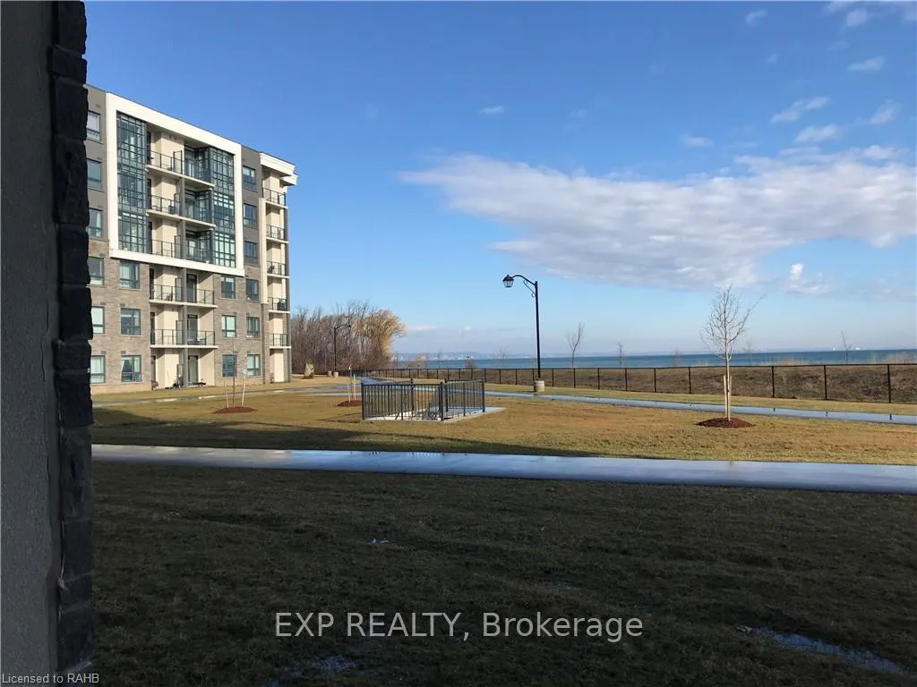 Photo 17 of Unit 106, 101 Shoreview Place, Hamilton, Stoney Creek — HOMEH