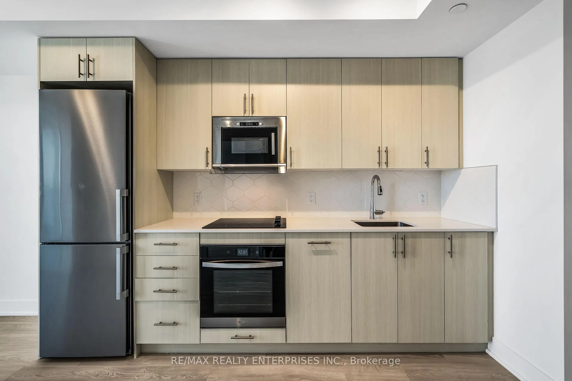 Photo 6 of Unit 1401, 2545 Simcoe Street N, Oshawa, Windfields — HOMEH