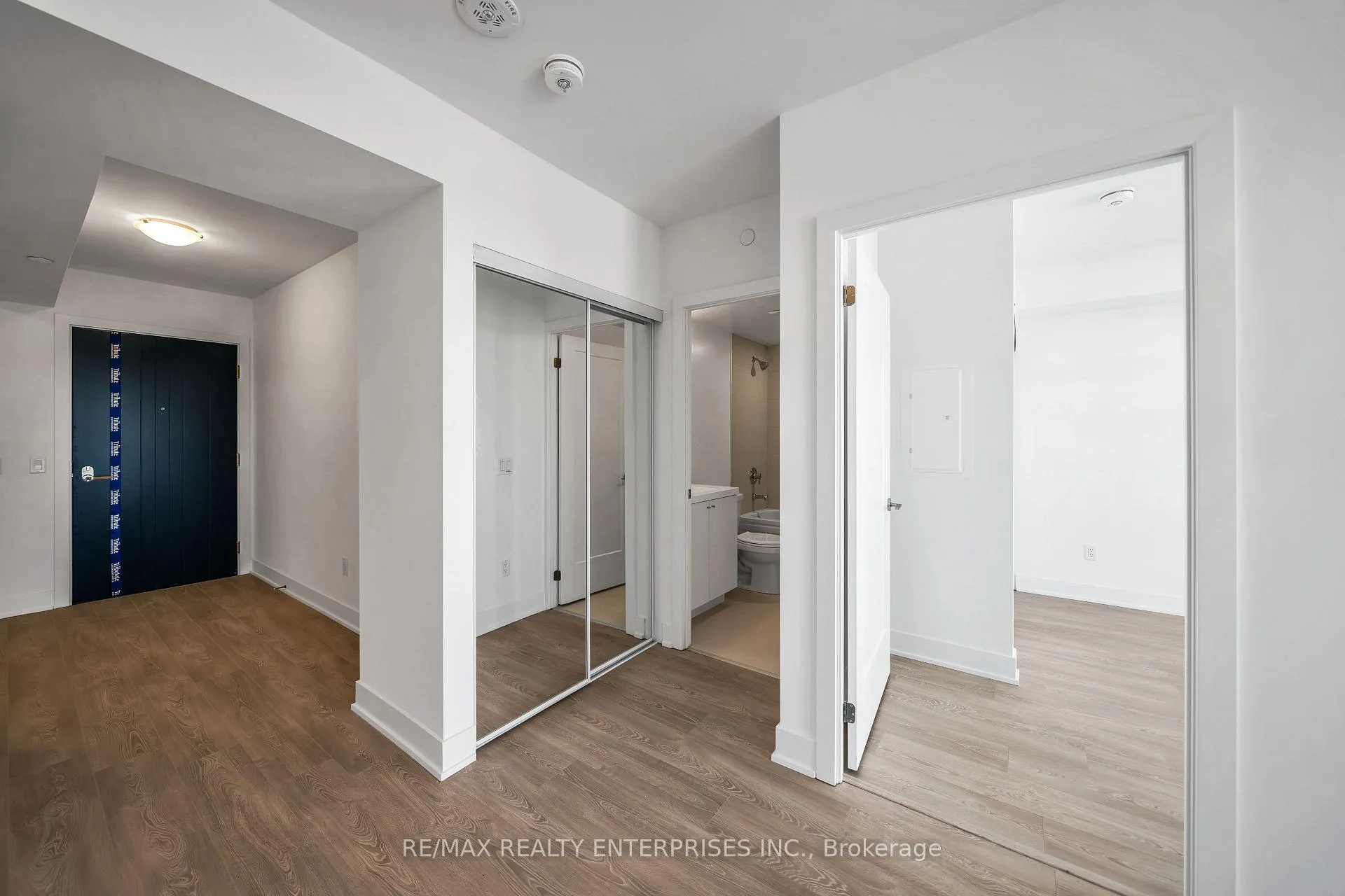 Photo 11 of Unit 1401, 2545 Simcoe Street N, Oshawa, Windfields — HOMEH