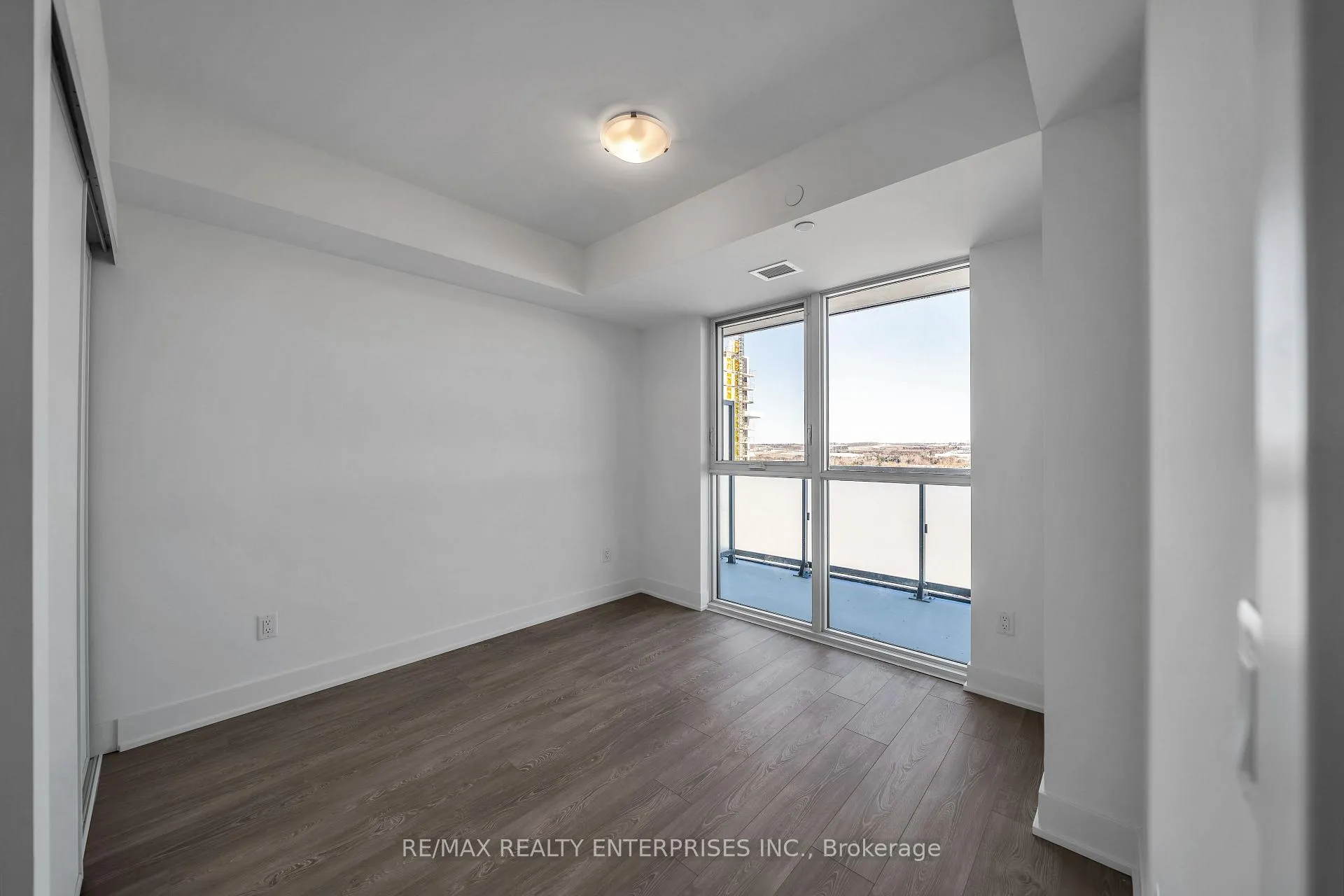 Photo 12 of Unit 1401, 2545 Simcoe Street N, Oshawa, Windfields — HOMEH