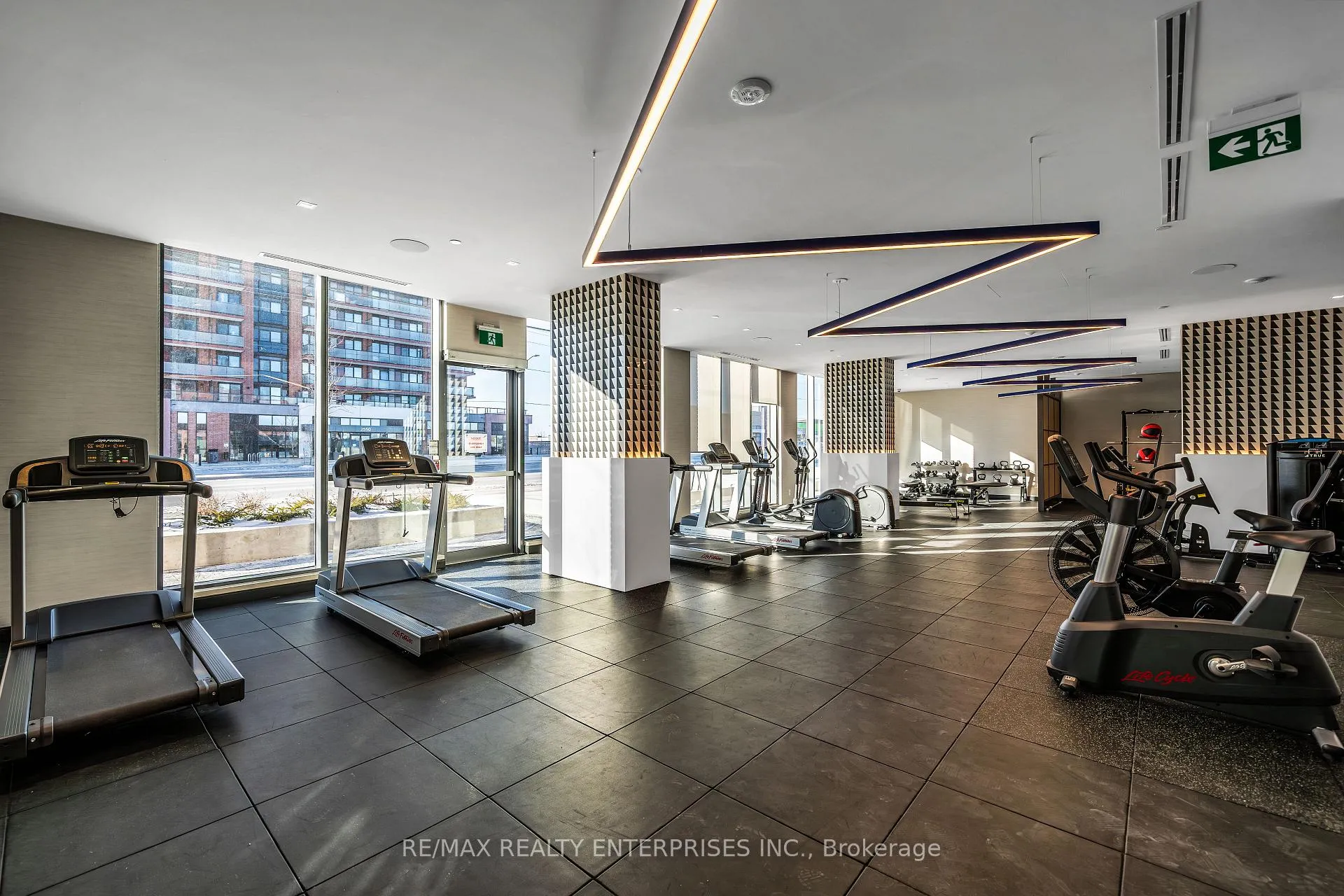Photo 22 of Unit 1401, 2545 Simcoe Street N, Oshawa, Windfields — HOMEH