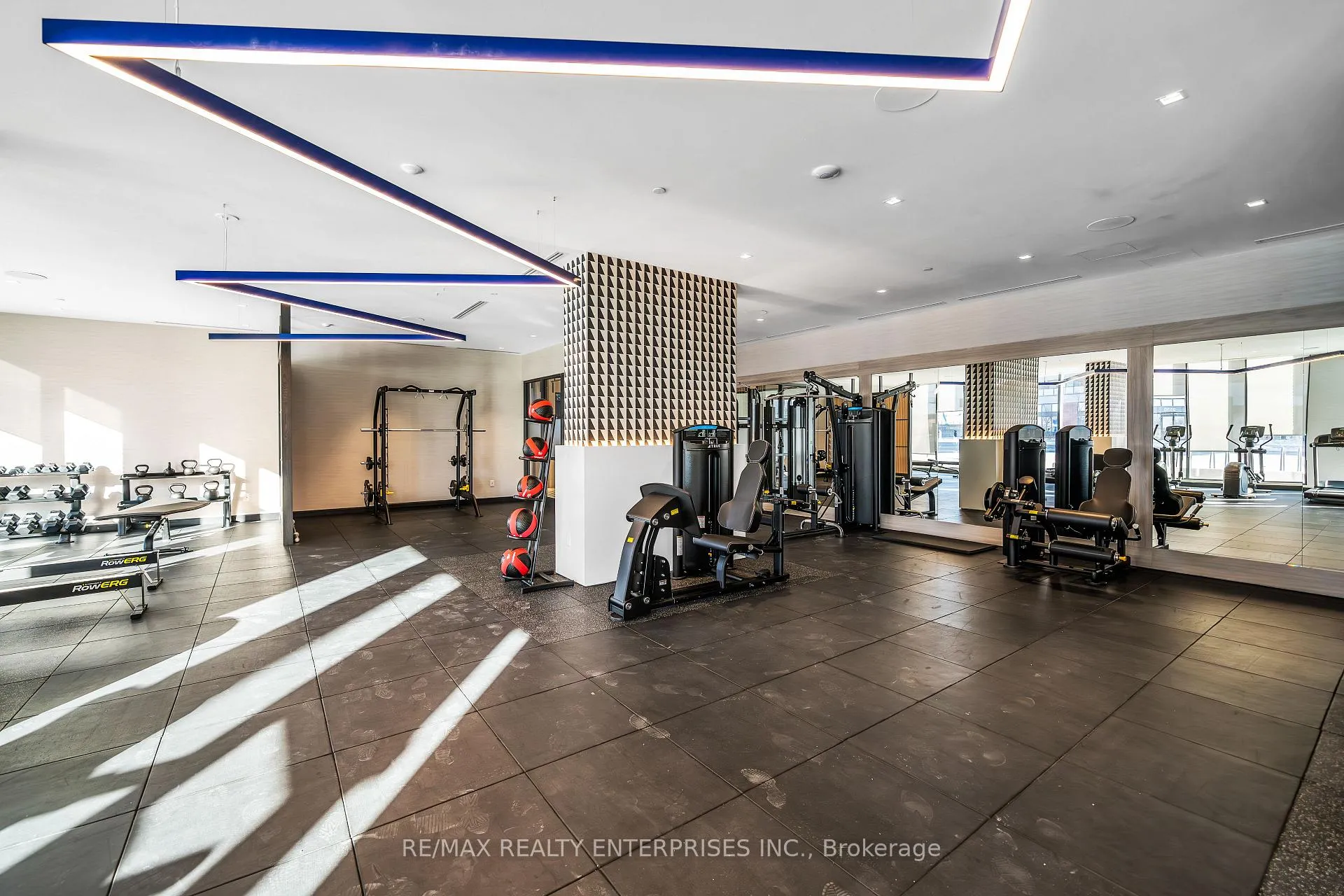 Photo 23 of Unit 1401, 2545 Simcoe Street N, Oshawa, Windfields — HOMEH