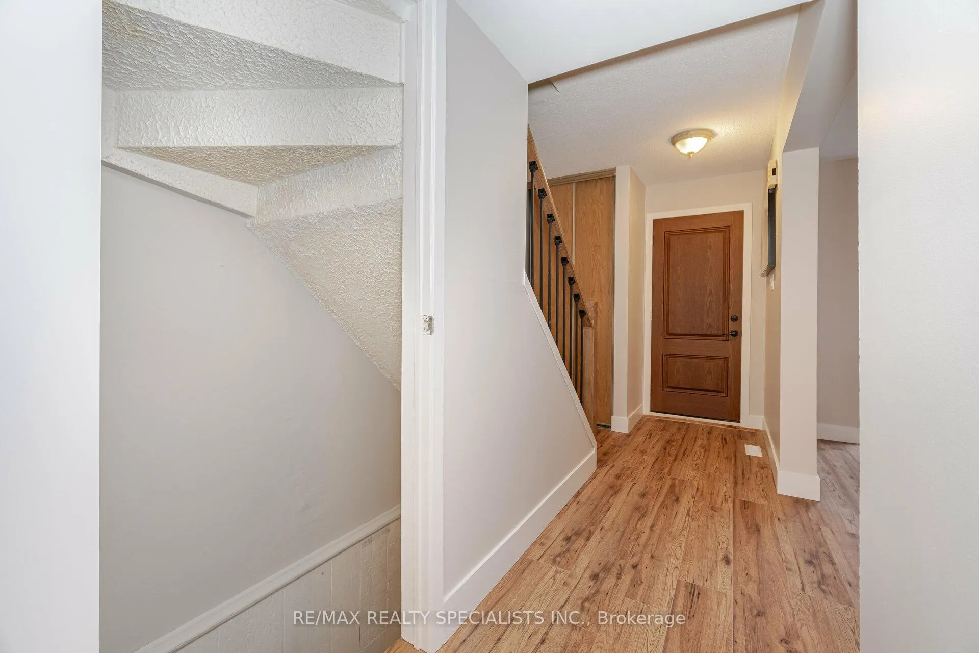 Photo 29 of Unit 8, 8 Guildford Crescent, Brampton, Central Park — HOMEH
