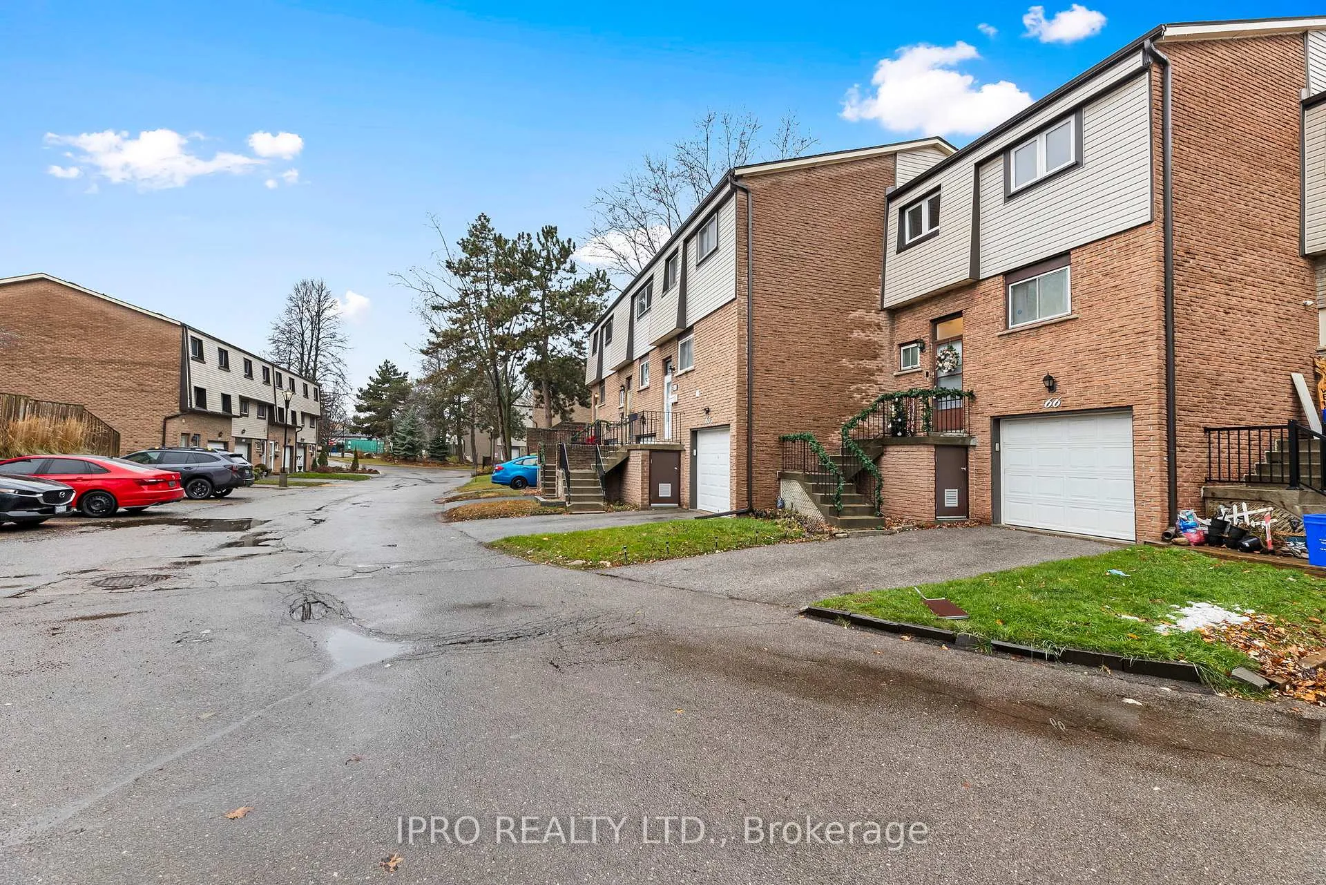Photo 2 of Unit 66, 1945 Denmar Road, Pickering, Village East — HOMEH