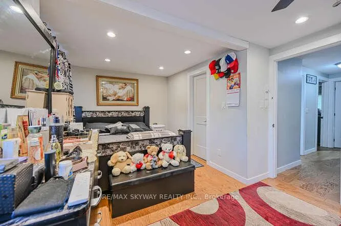 Photo 24 of 51 Briar Path, Brampton, Avondale — HOMEH