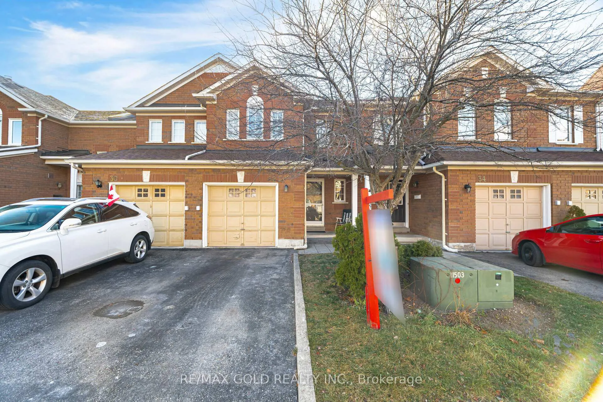 Photo 2 of Unit 32, 9800 McLaughlin Road N, Brampton, Fletcher's Creek Village — HOMEH