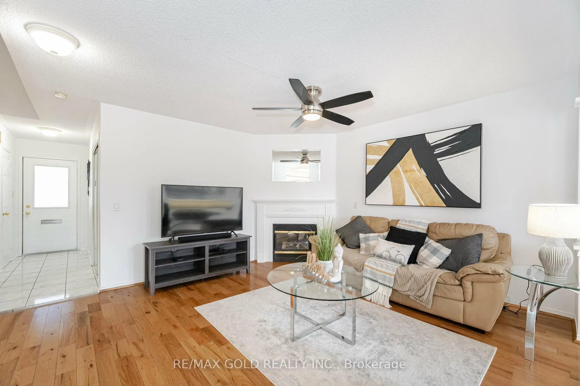Photo 6 of Unit 32, 9800 McLaughlin Road N, Brampton, Fletcher's Creek Village — HOMEH
