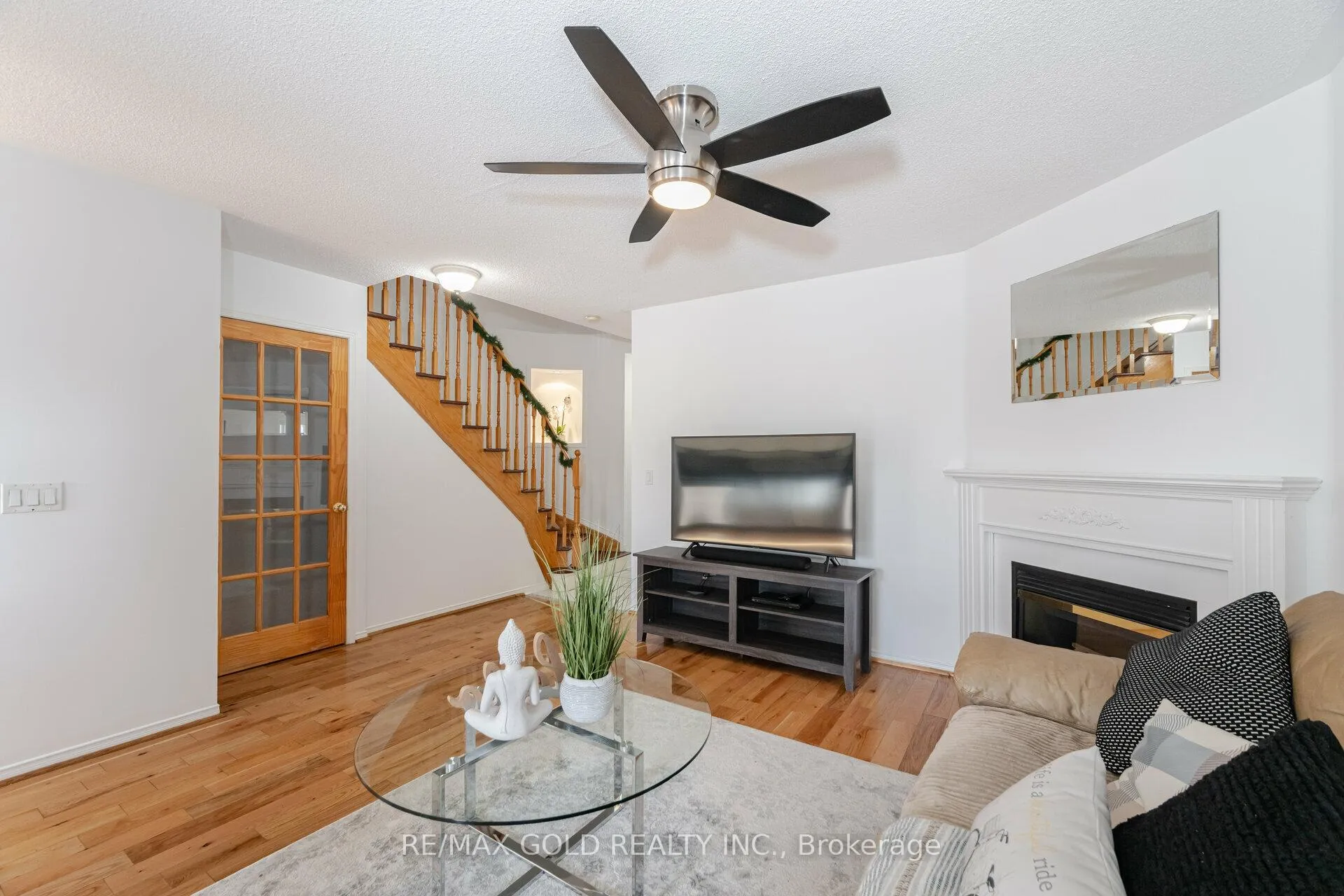 Photo 7 of Unit 32, 9800 McLaughlin Road N, Brampton, Fletcher's Creek Village — HOMEH
