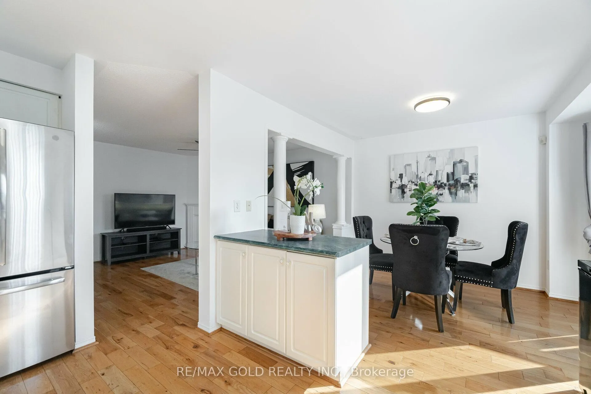 Photo 14 of Unit 32, 9800 McLaughlin Road N, Brampton, Fletcher's Creek Village — HOMEH