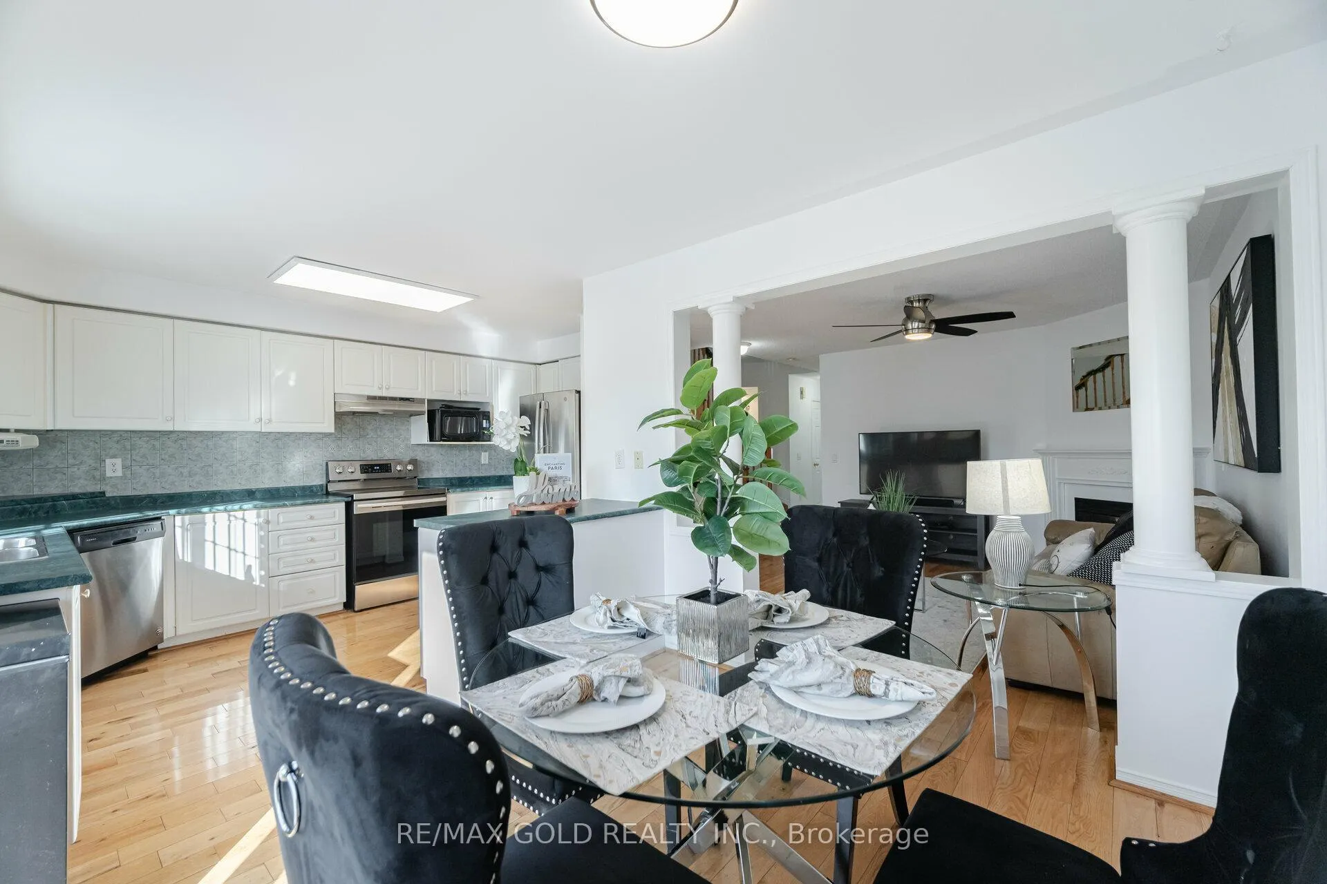 Photo 17 of Unit 32, 9800 McLaughlin Road N, Brampton, Fletcher's Creek Village — HOMEH