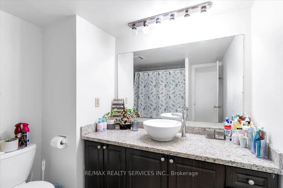 Photo 11 of Unit 801, 3555 Bathurst Street, Toronto, Bedford Park-Nortown — HOMEH