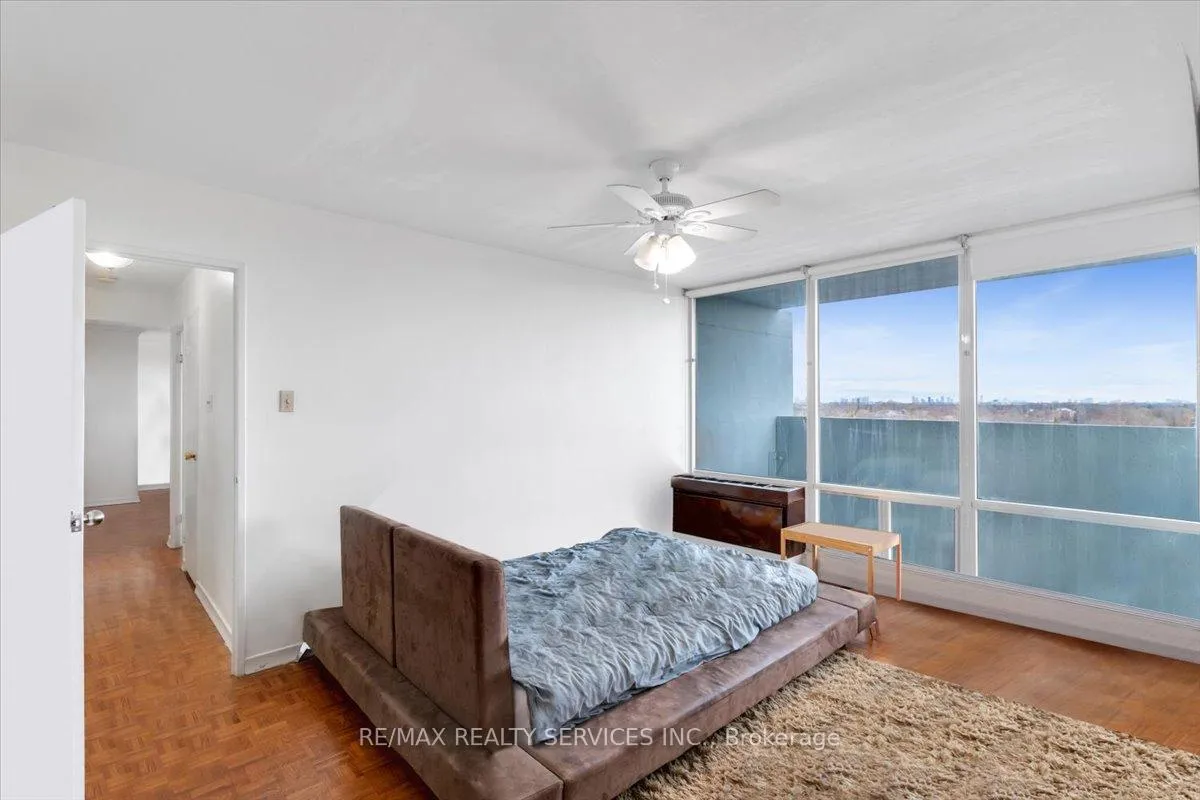 Photo 13 of Unit 801, 3555 Bathurst Street, Toronto, Bedford Park-Nortown — HOMEH