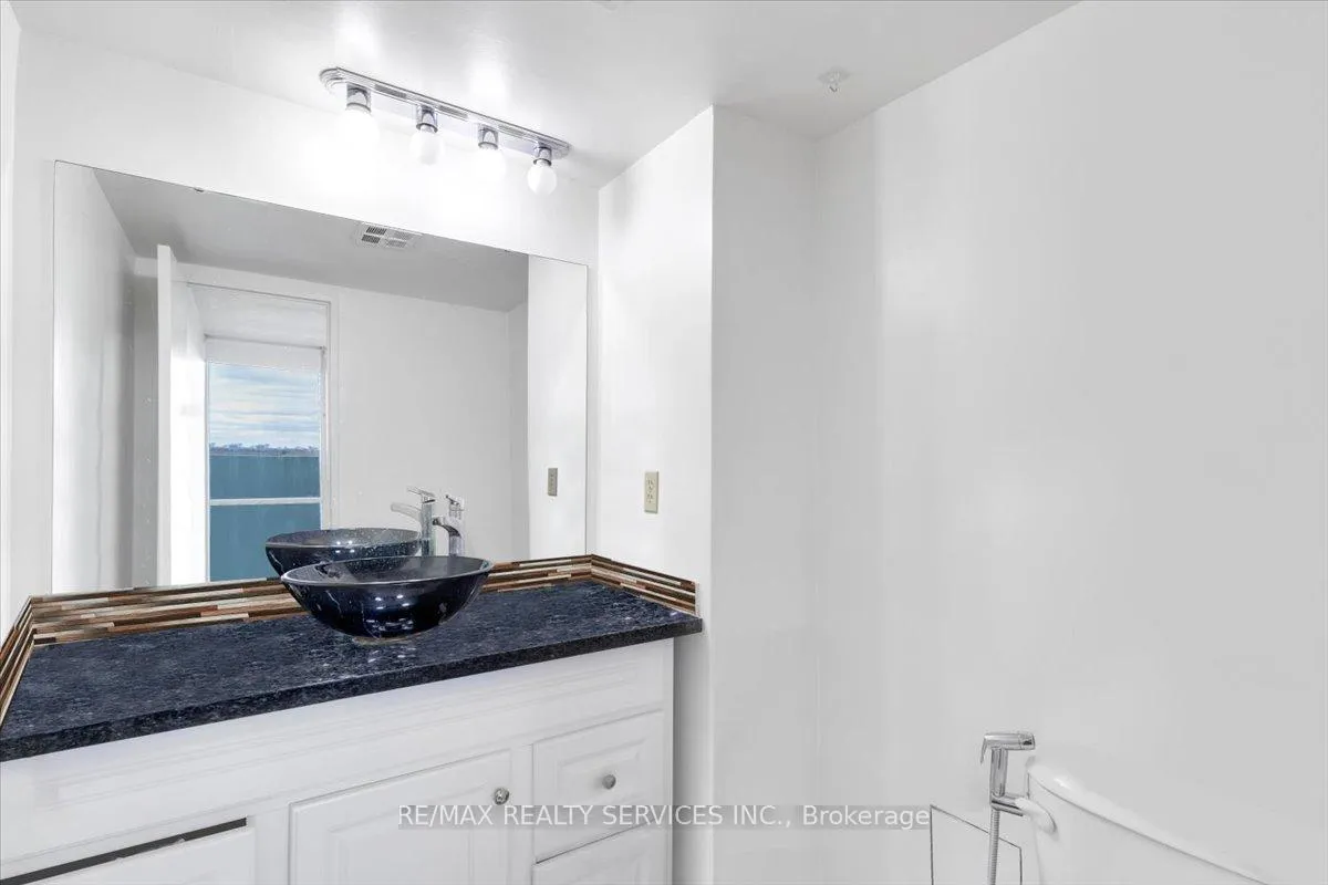 Photo 14 of Unit 801, 3555 Bathurst Street, Toronto, Bedford Park-Nortown — HOMEH